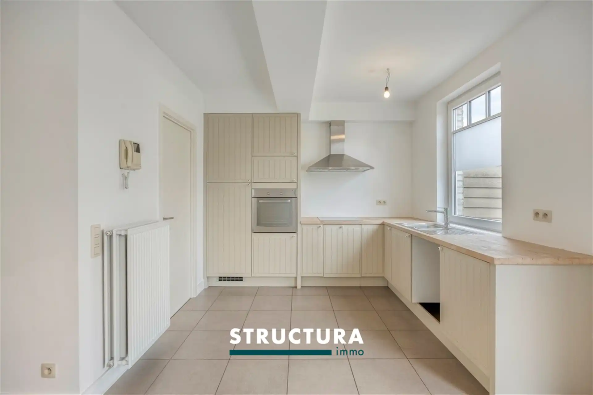 Gelijkvloers appartement met tuin nabij centrum foto 5