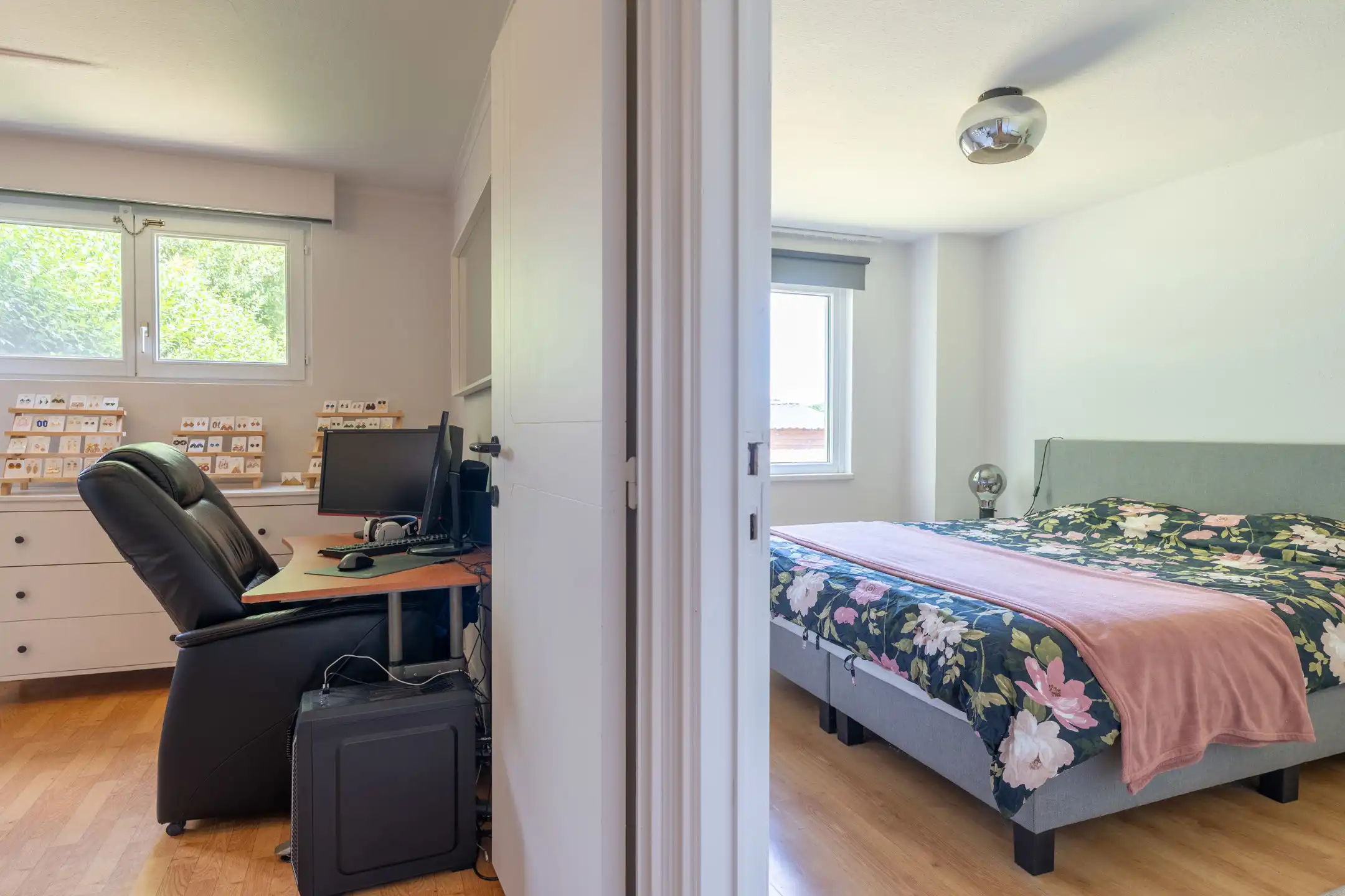 Woning bestaande uit twee appartementen op 985m² perceel. foto 21