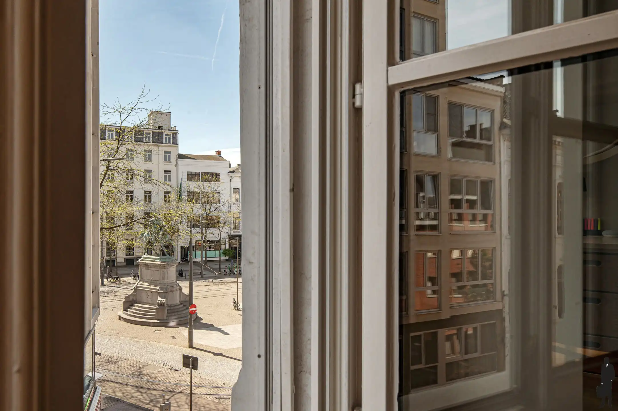 Hoekappartement met zicht op Leopoldplaats foto 6