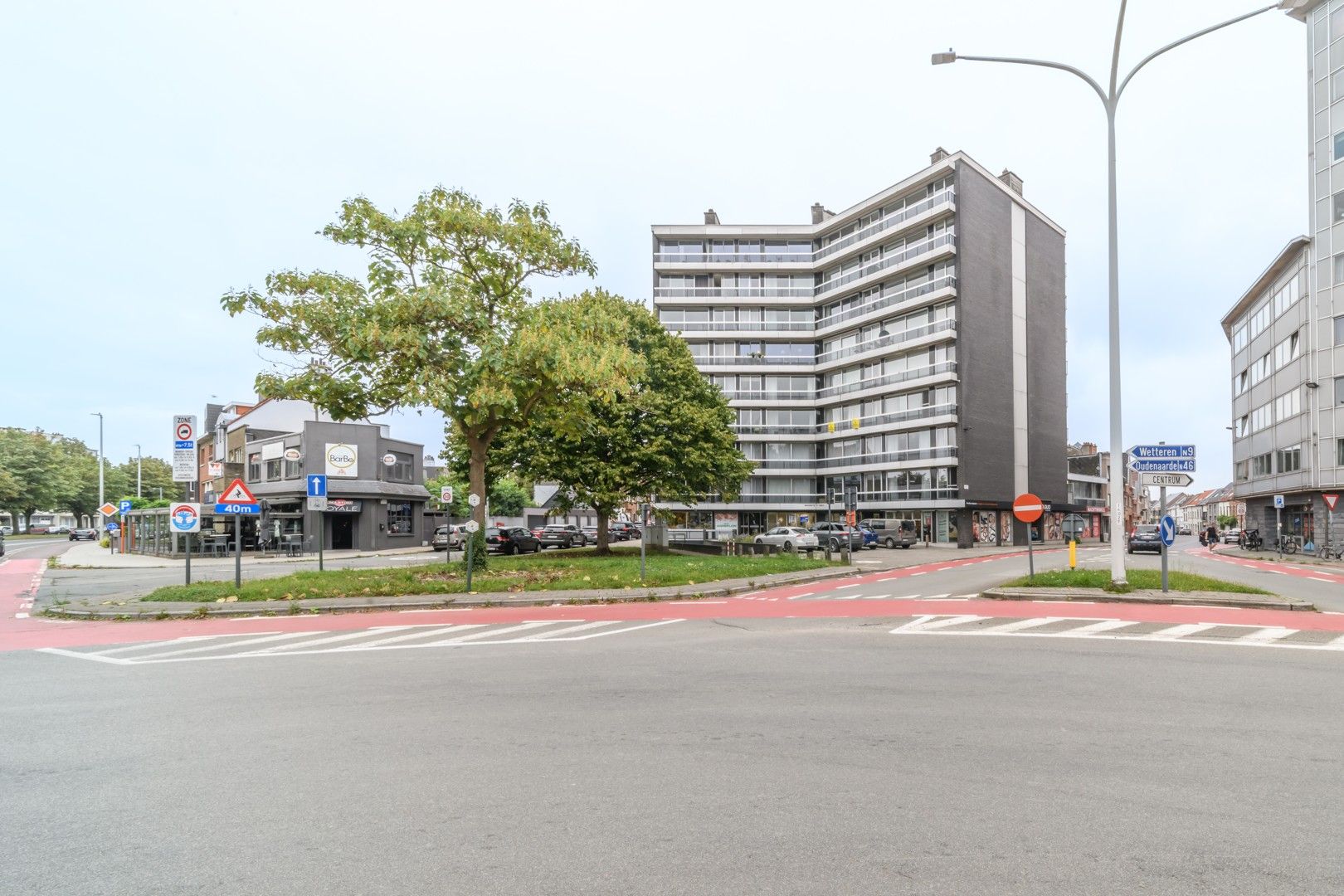 Karaktervol handelspand op gunstige locatie foto 18