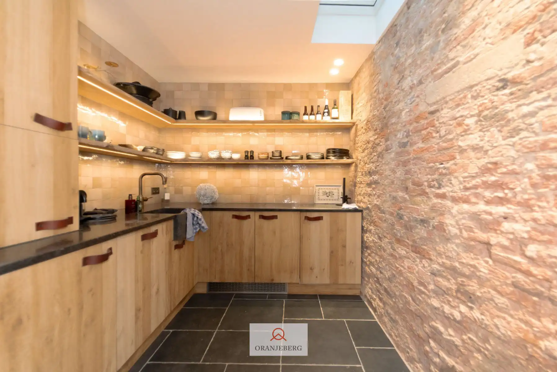 Authentieke parel in historisch stadscentrum foto 13