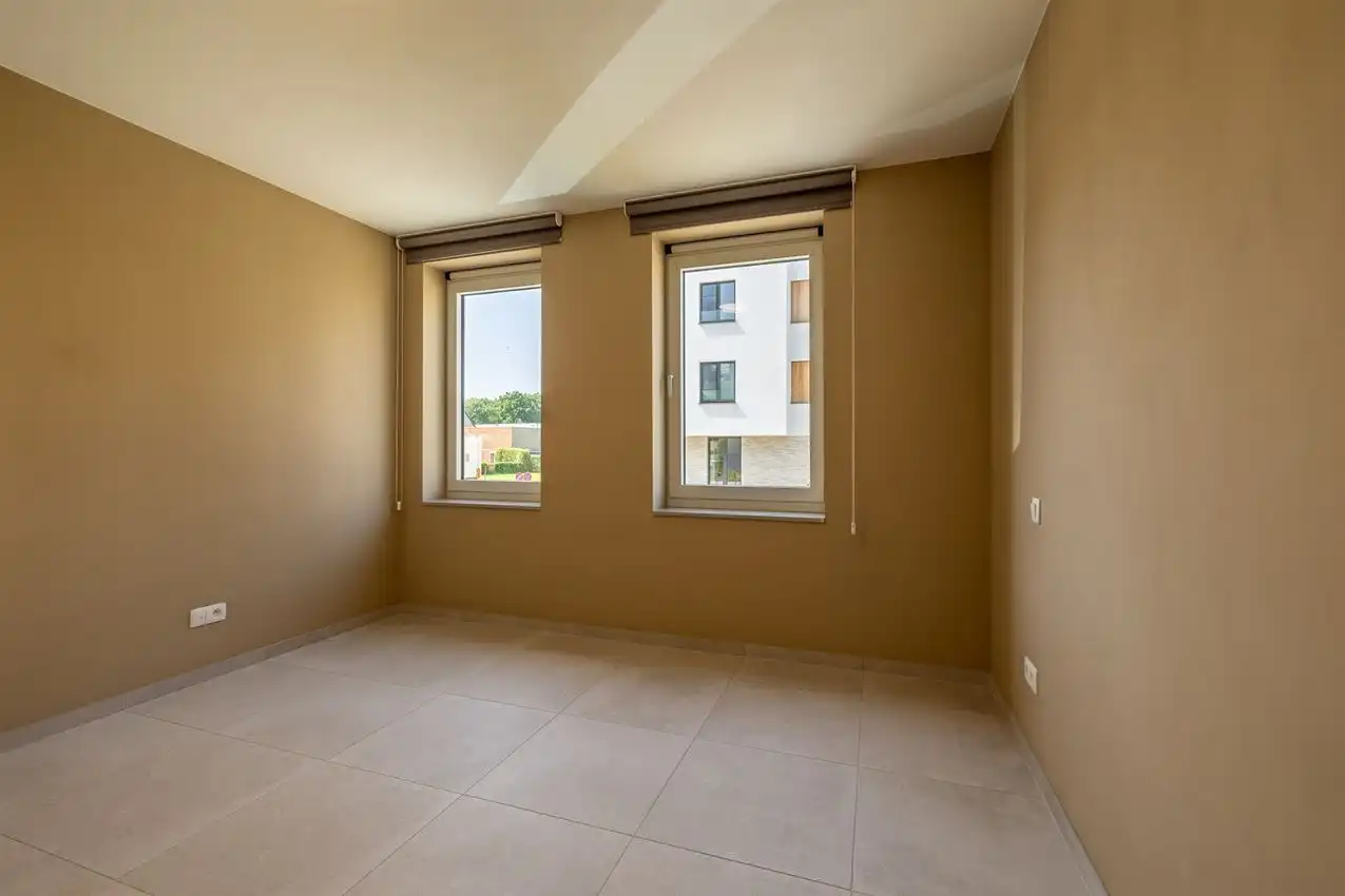 Gelijkvloers app. met twee slaapkamers, zuidterras, garage nabij bossen foto 14