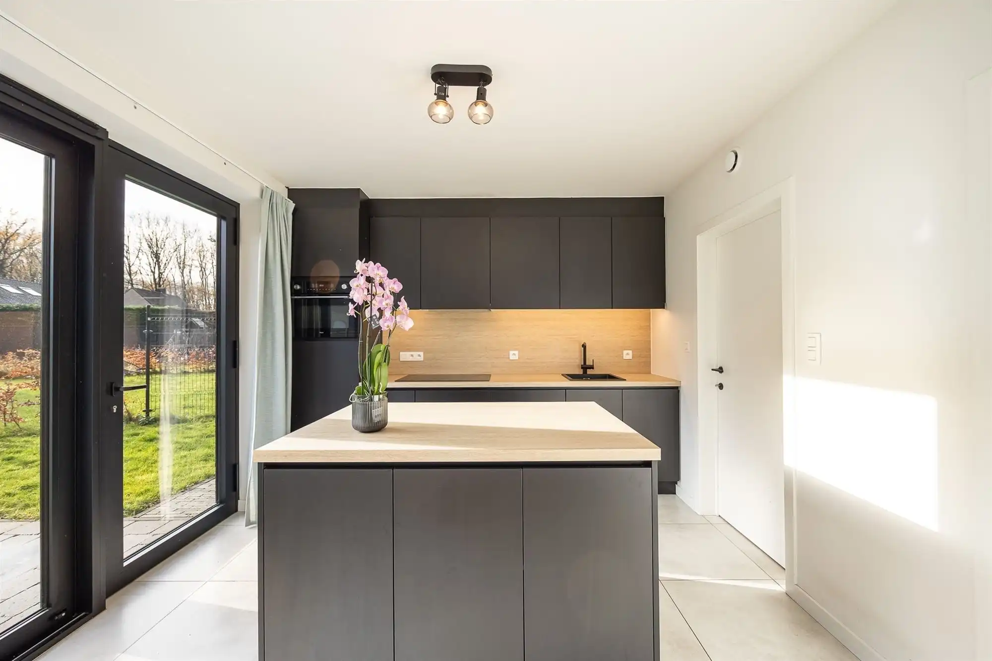 Instapklare vrijstaande woning met 3 slaapkamers en ruime tuin foto 10