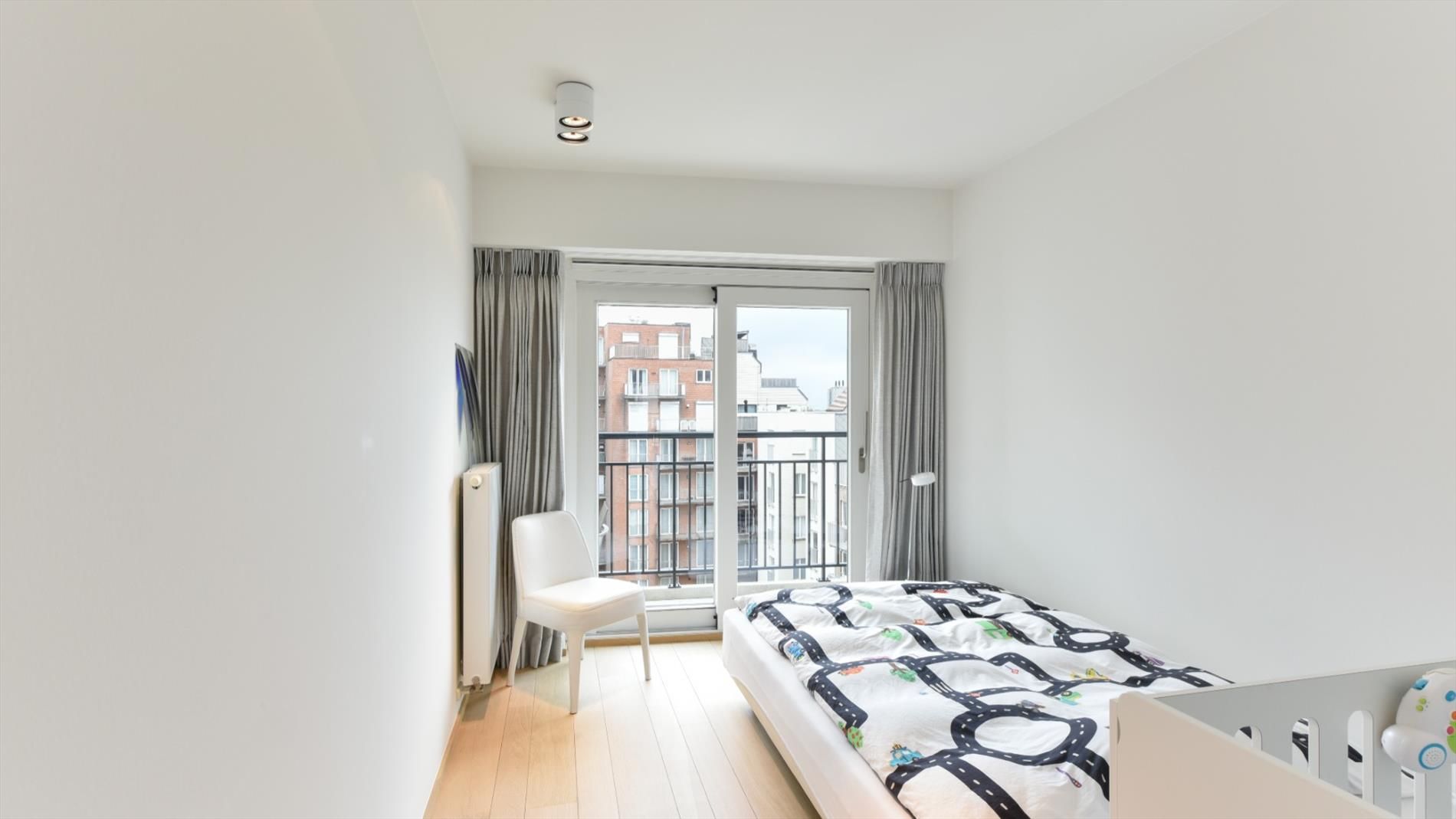 Exclusief appartement (ca. 160m²) met prachtig zeezicht, gelegen langs de zonnekant op het Albertplein met sublieme terrassen van ca 17m².  foto 15