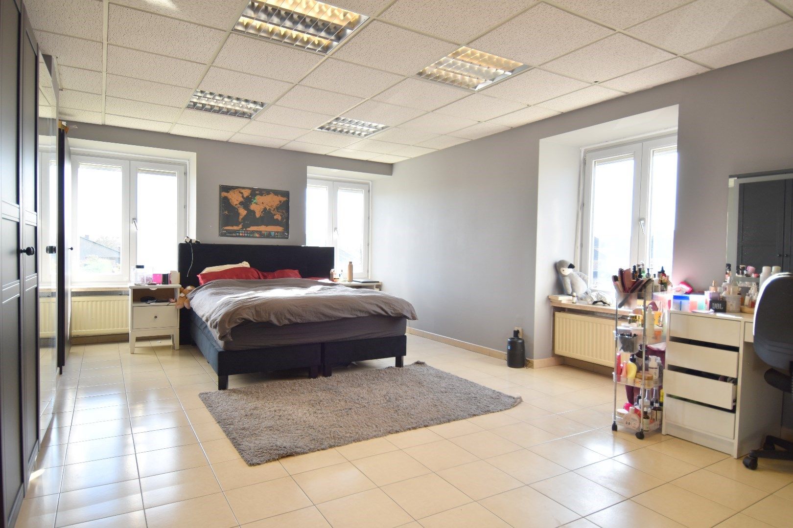 Ruime villa met 6 slaapkamers, mooi stukje tuin én residentiële ligging te Bavikhove foto 14