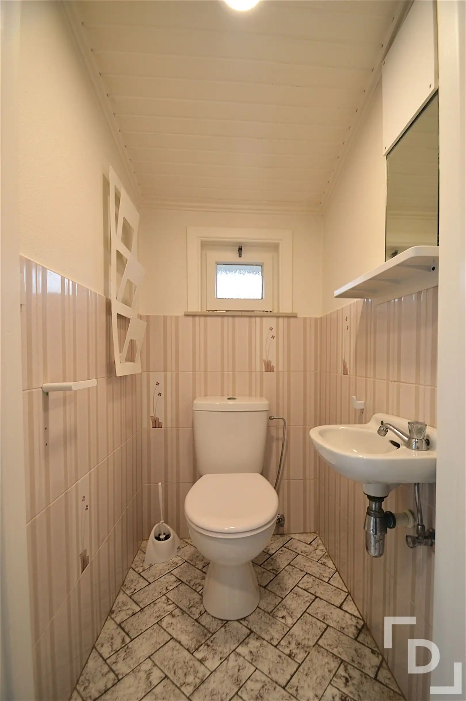 "Gerenoveerde stadswoning in het centrum van Poperinge" foto 26