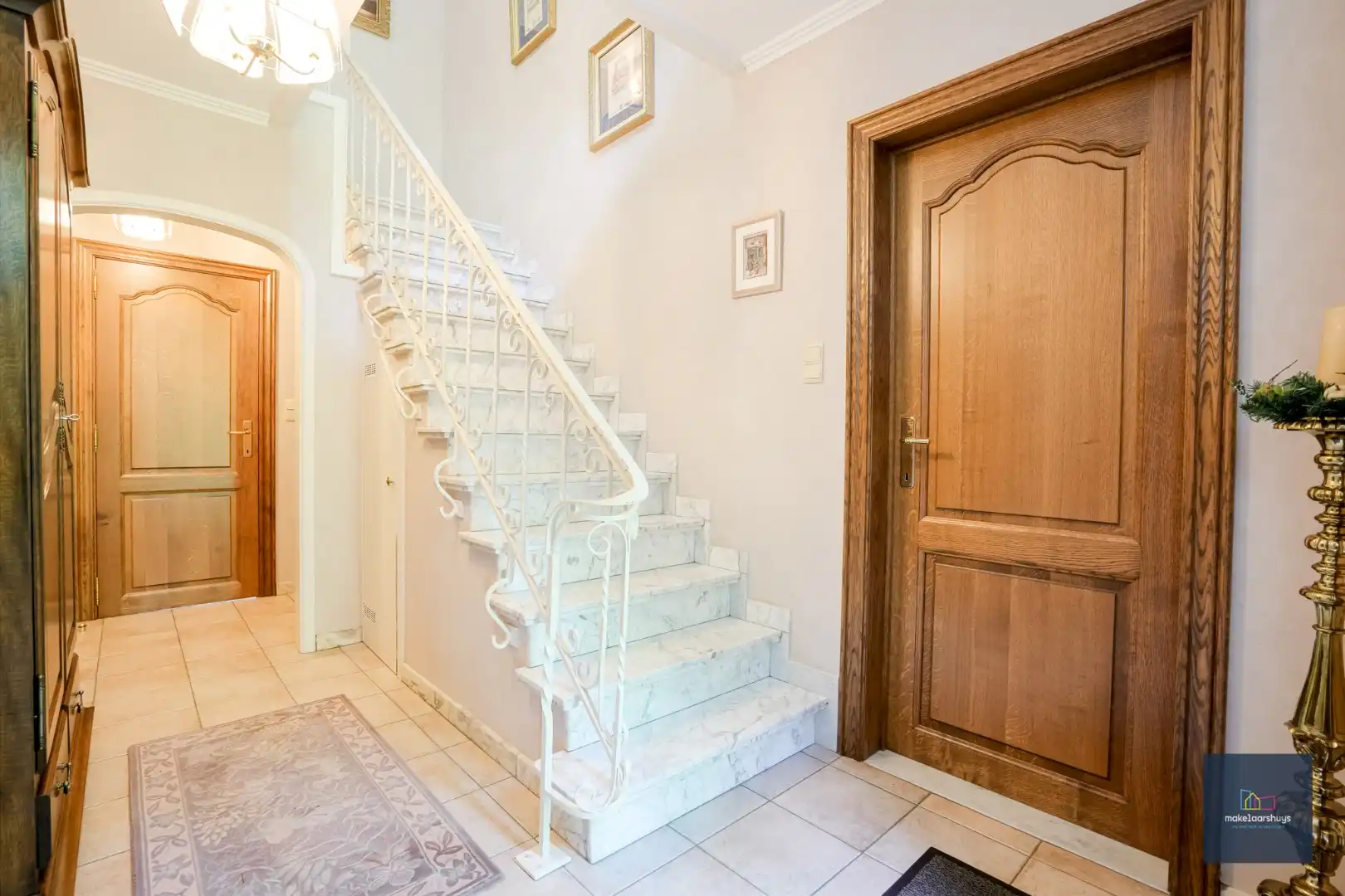 Charmante villa in Franse stijl nabij het centrum van Wondelgem foto 3