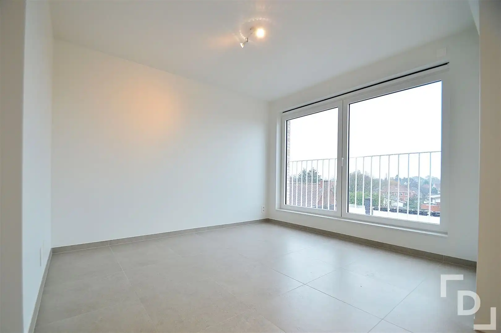 Nieuwbouwappartement met carport te huur te Ieper foto 5