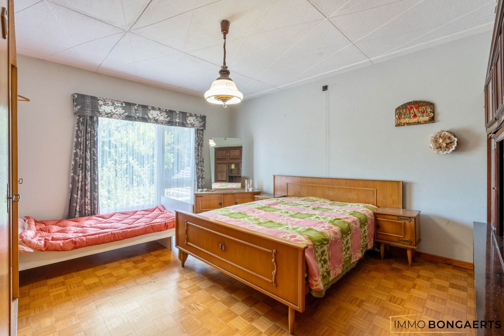 Ruime woning met drie slaapkamers  foto 13