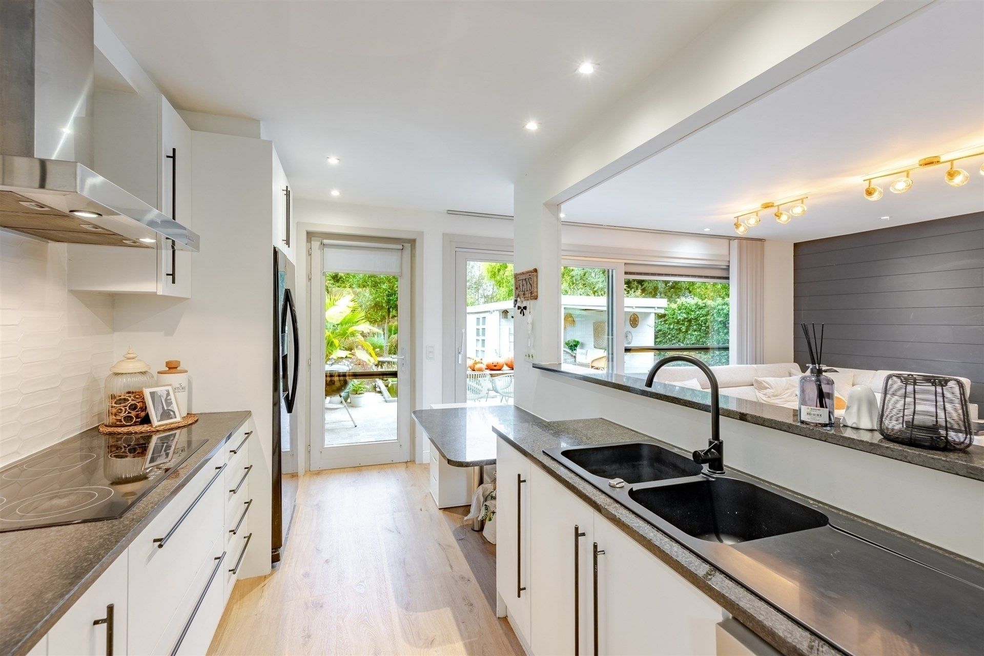 Super gezellige en instapklare woning met mooie tuin in Wichelen foto 12