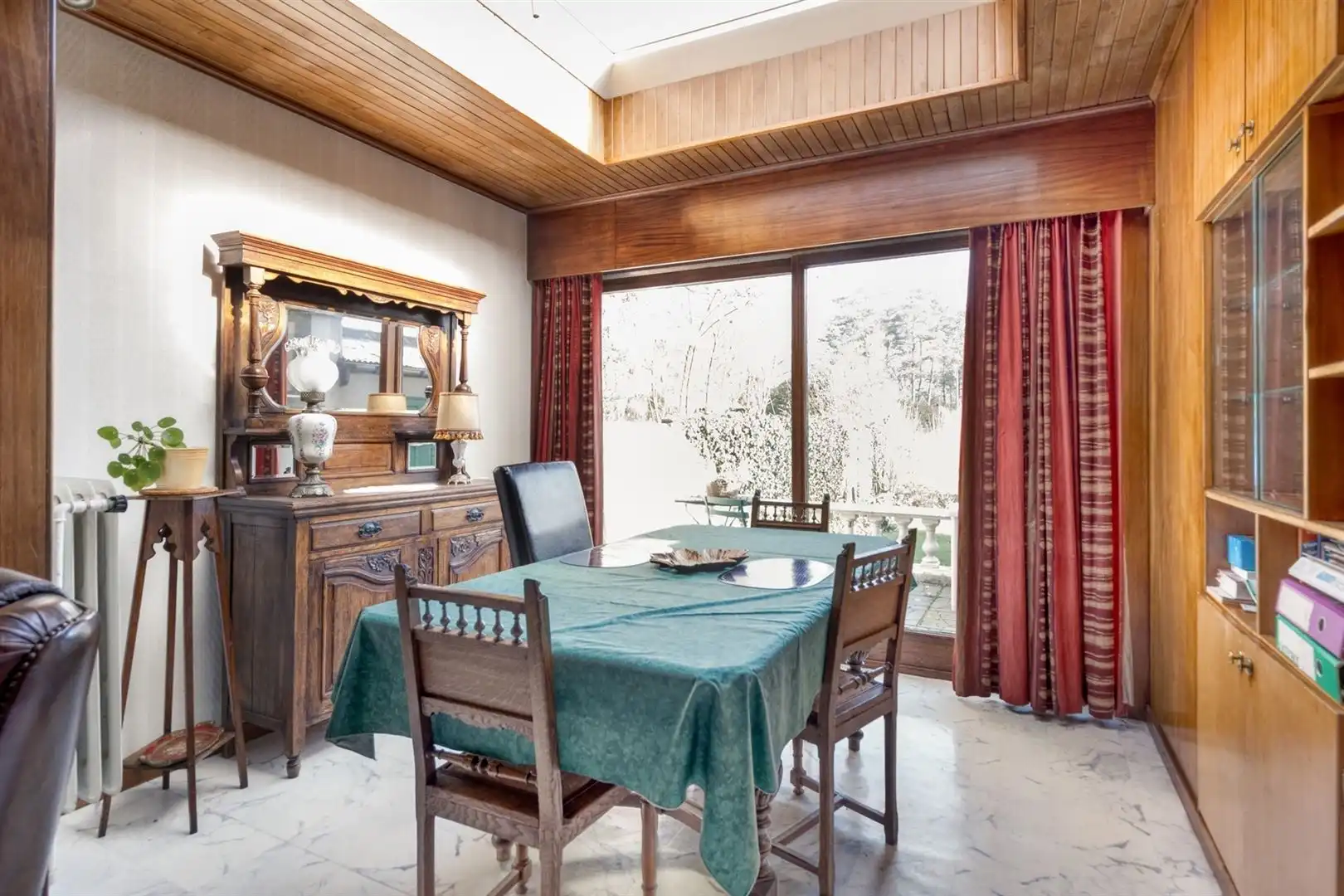 Te renoveren woning met 4 slaapkamers foto 12