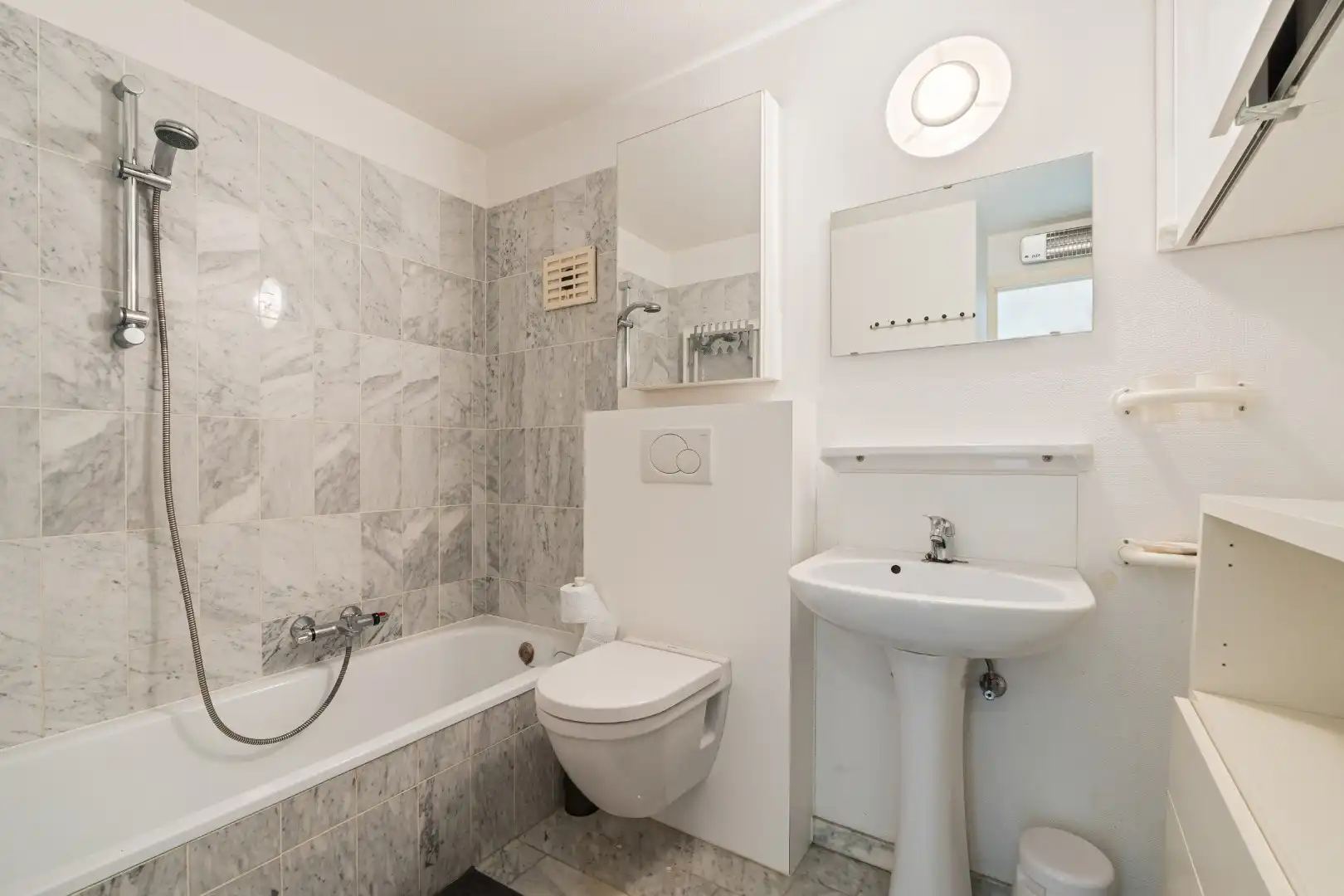 APPARTEMENT MET FRONTAAL ZEEZICHT EN TERRAS – 2 SLAAPKAMERS foto 12