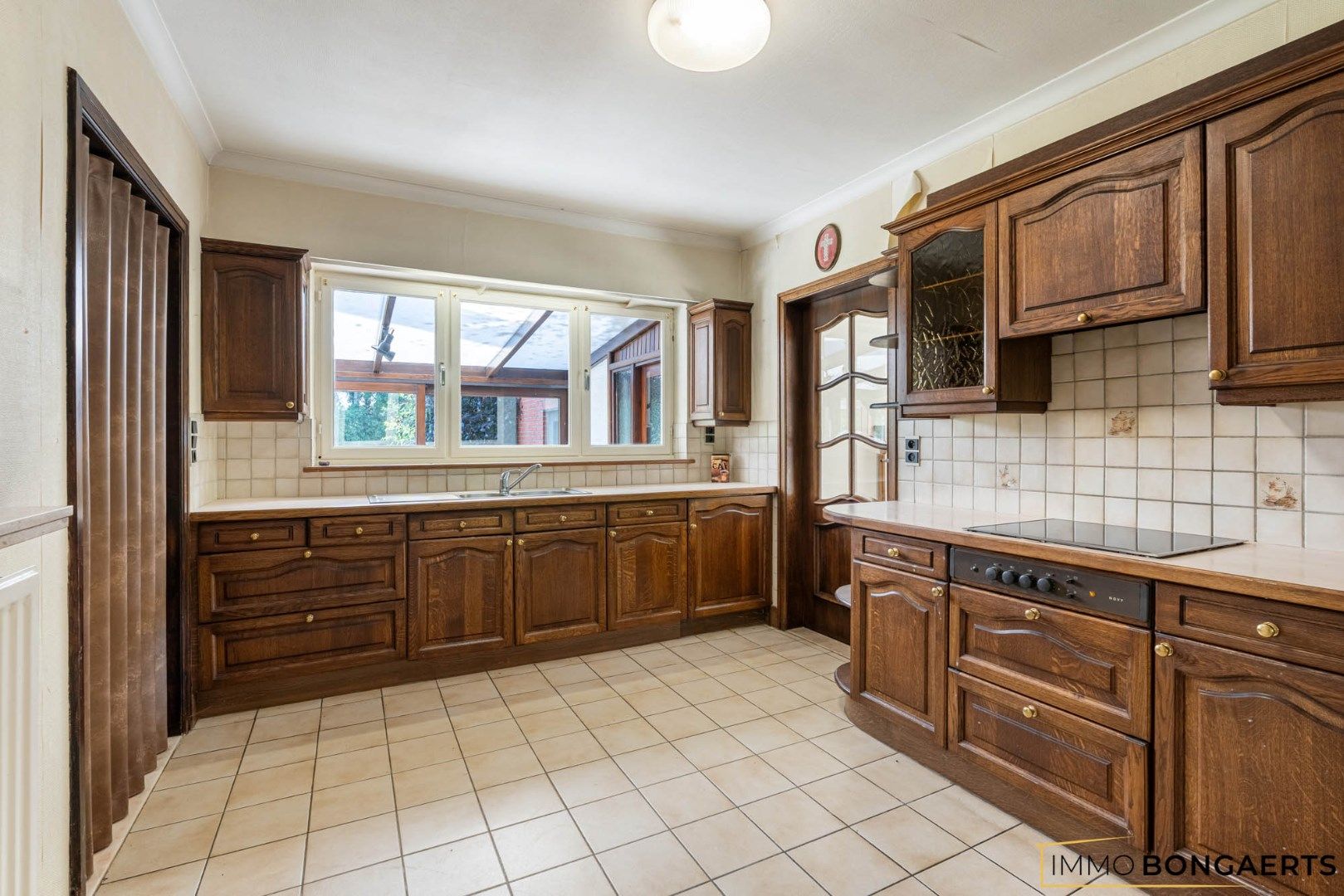 Rustig gelegen woning op een groot perceel foto 9