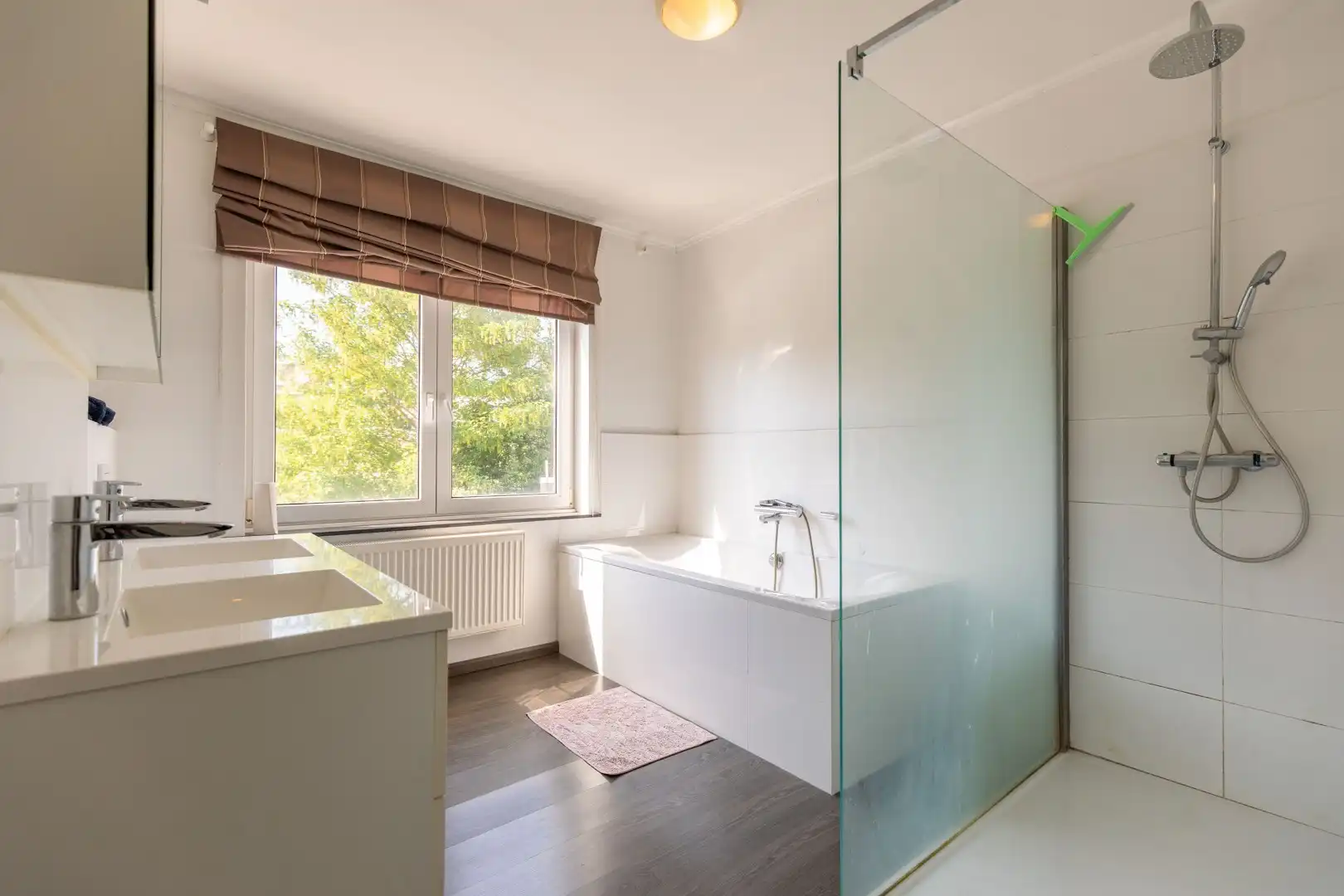 Woning met tuin in de binnenstad foto 21