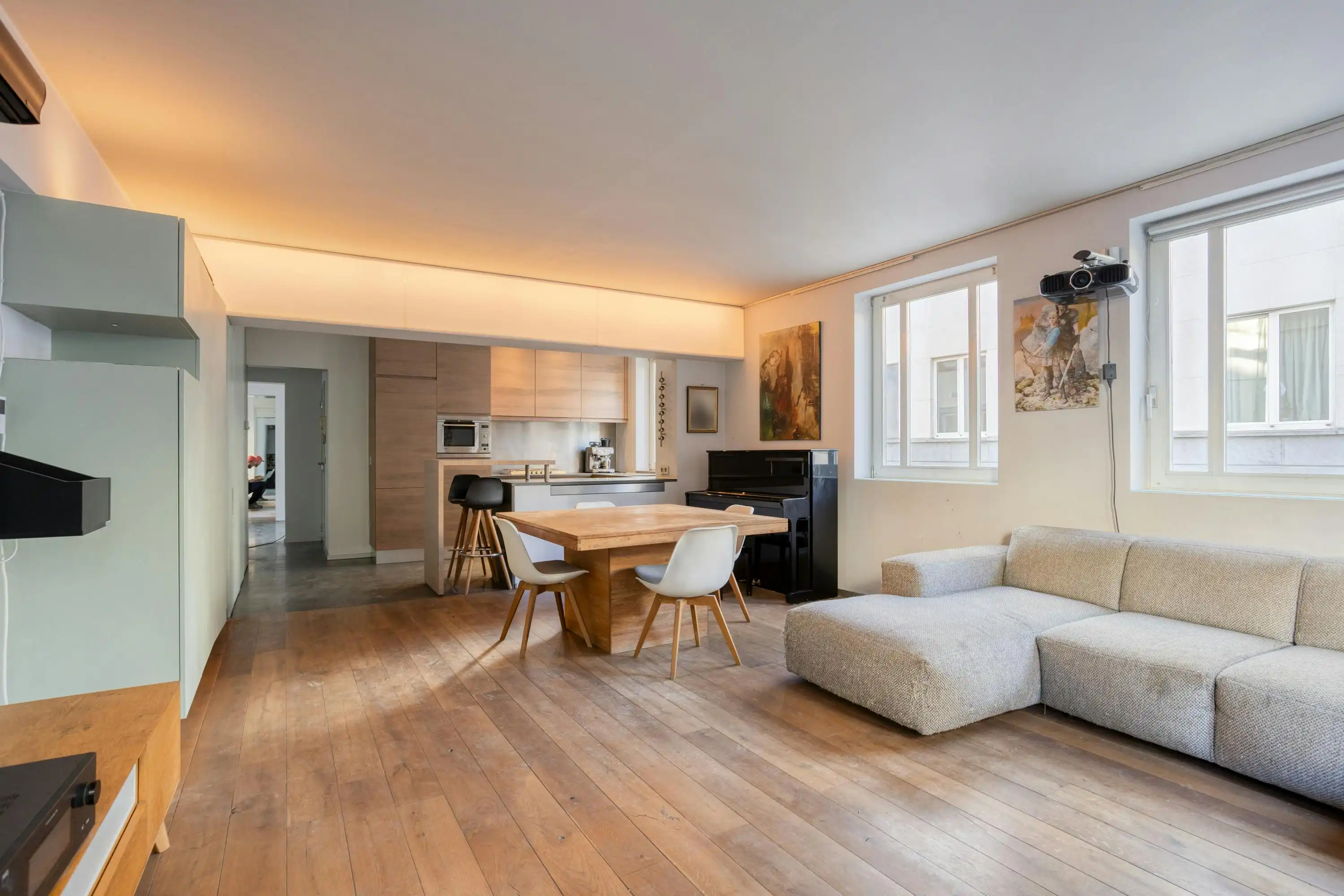 Lichtrijke design loft met stadsterras op 1 min van Dansaert foto 4
