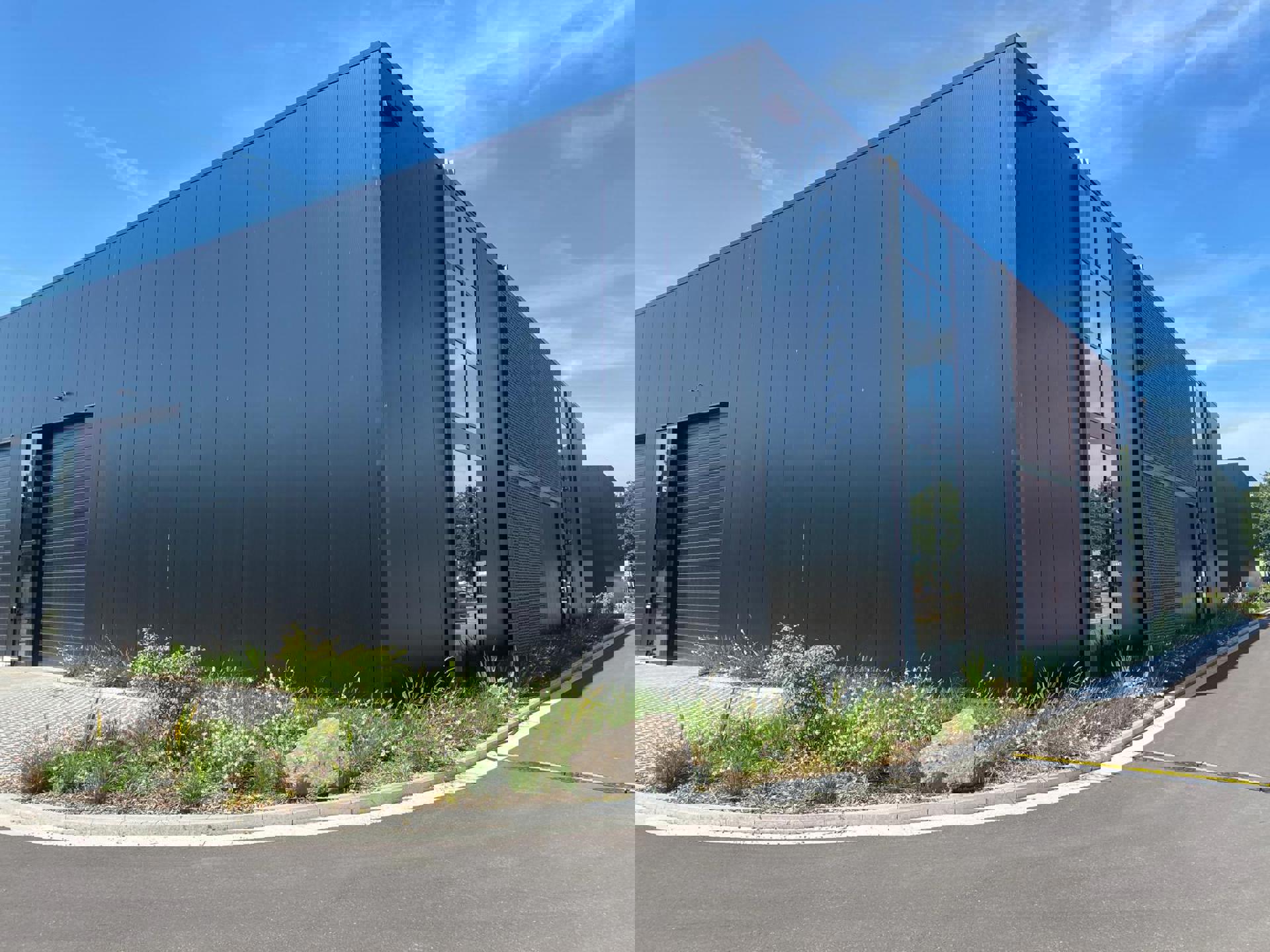 Magazijn Unit 17 te huur foto 2