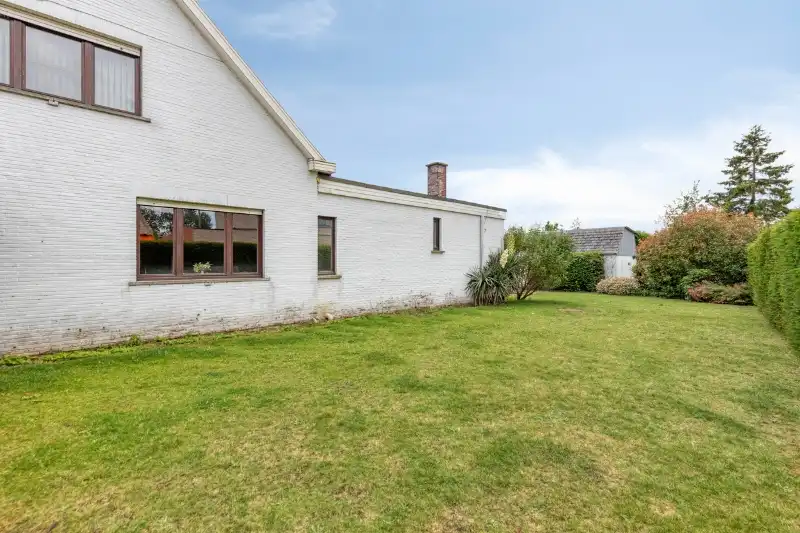 Instapklare woning met 4 slaapkamers in het rustige groene Baal foto 26