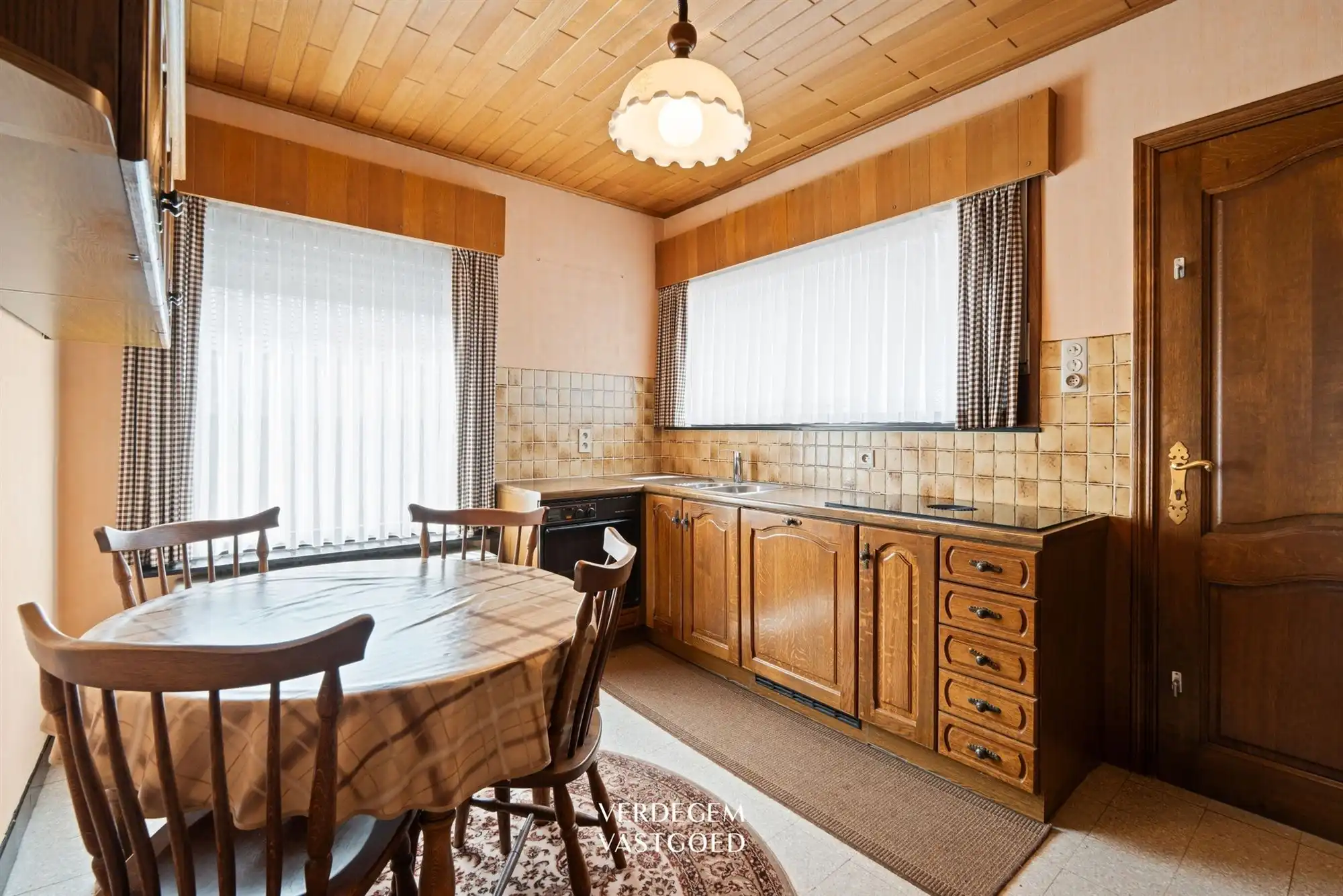 Jaren '60 bungalow op een fijne locatie tussen groen en ruimte foto 8