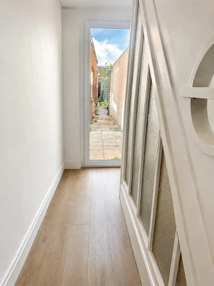Gerenoveerde woning met 4 slaapkamers en praktijkruimte foto 20