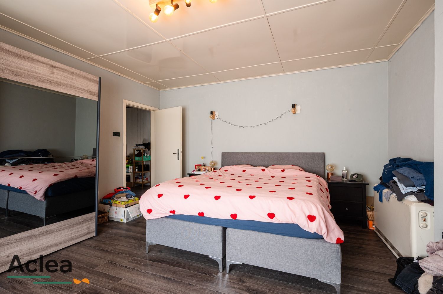 Verzorgde woning met 2 zeer ruime slpks en bureauruimte foto 8