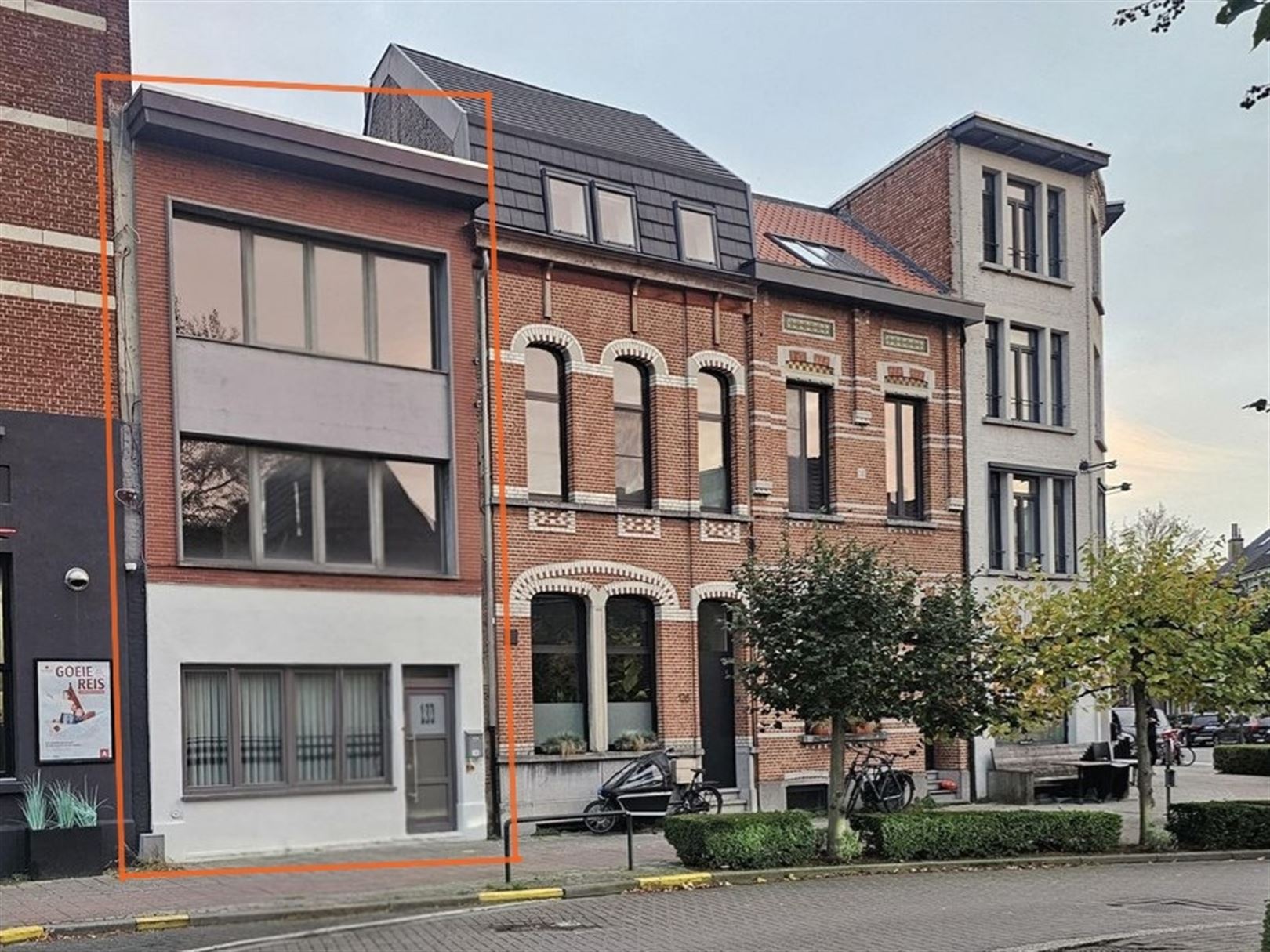 Gunstig gelegen ruime woning met stadskoer. foto 14