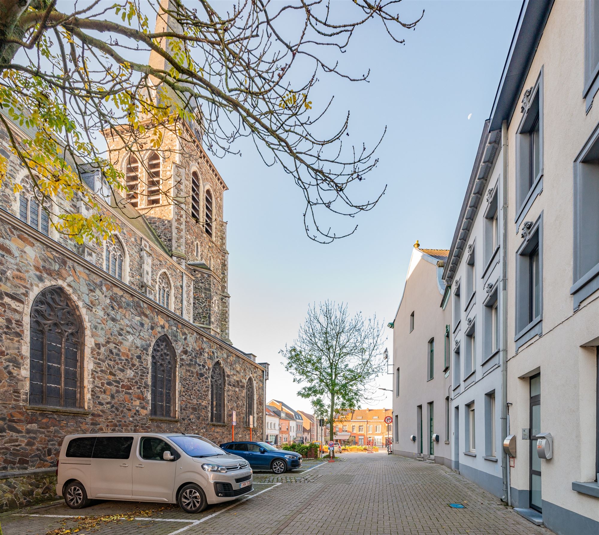 Charmante rijwoning in het hartje van Lembeek foto 2