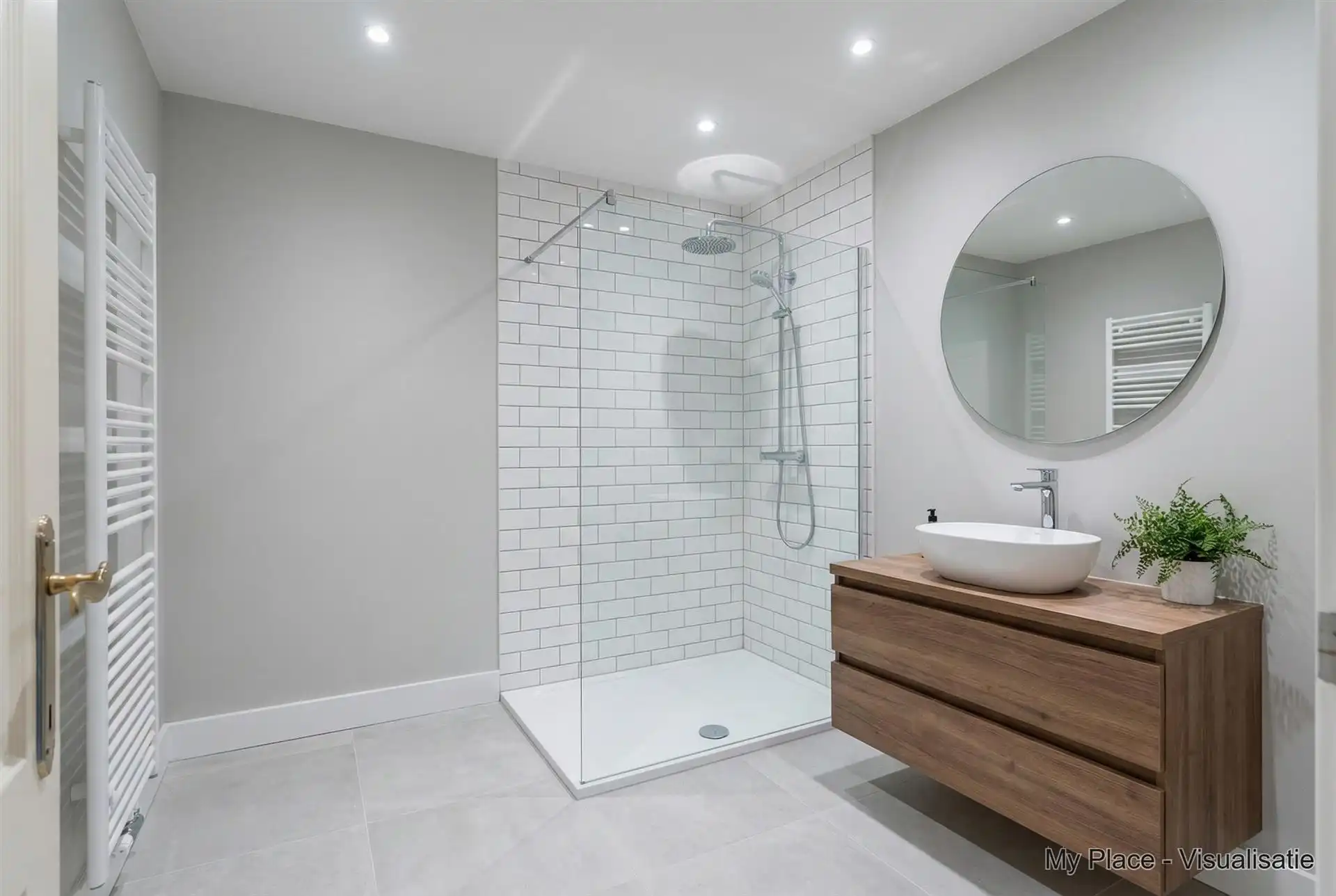 Woning met handelsgedeelte en opslagplaats. foto 26