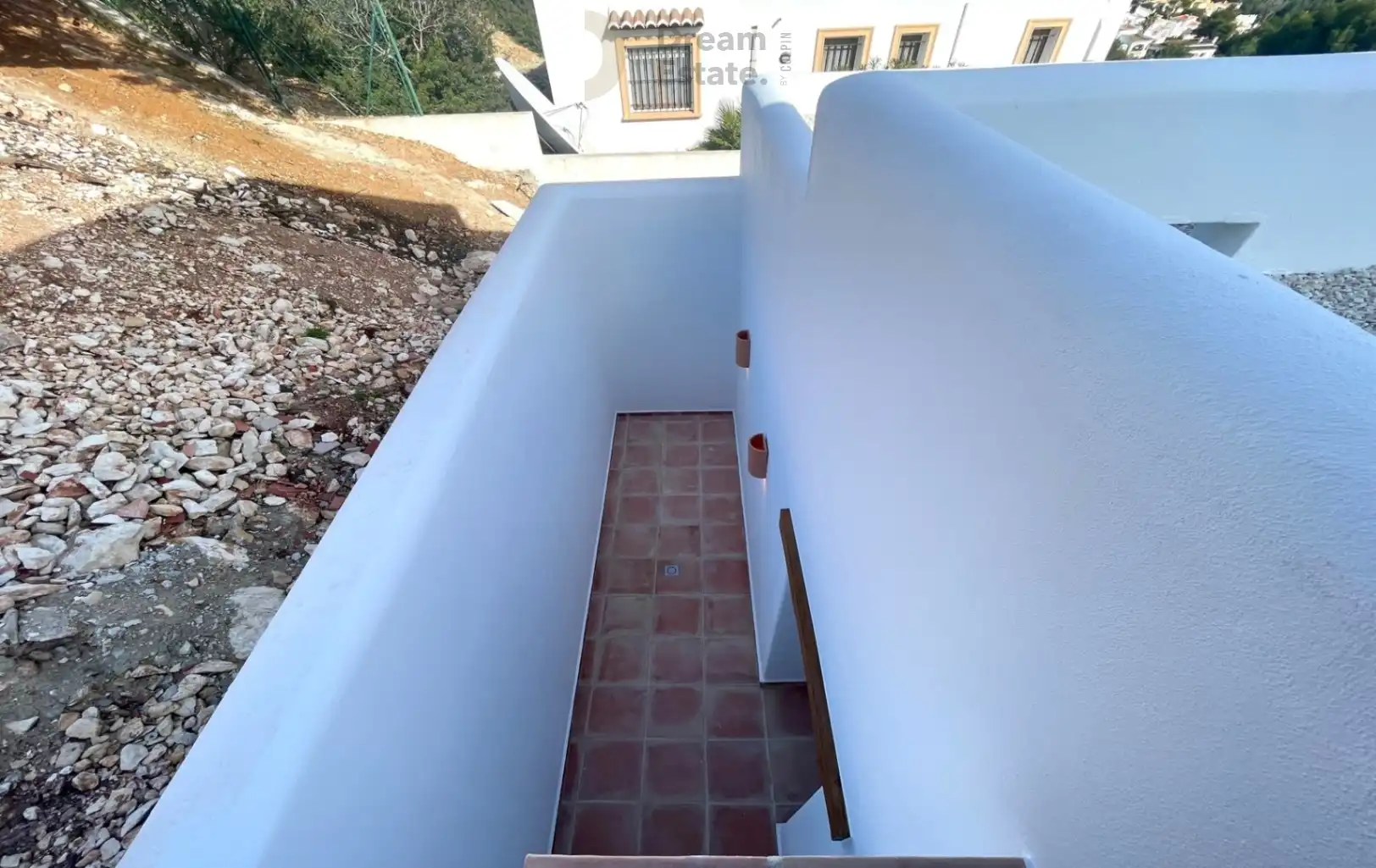 Luxe Ibiza-Style Villa met Panoramisch Bergzicht foto 17