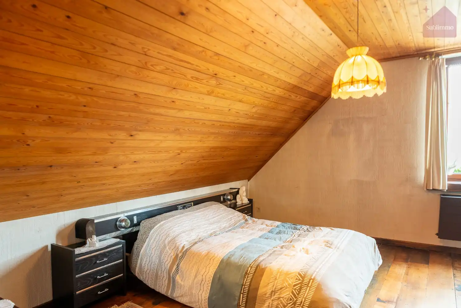 Ruime gezinswoning met 6 slaapkamers op een uitzonderlijk groot perceel van 21a 73ca foto 20