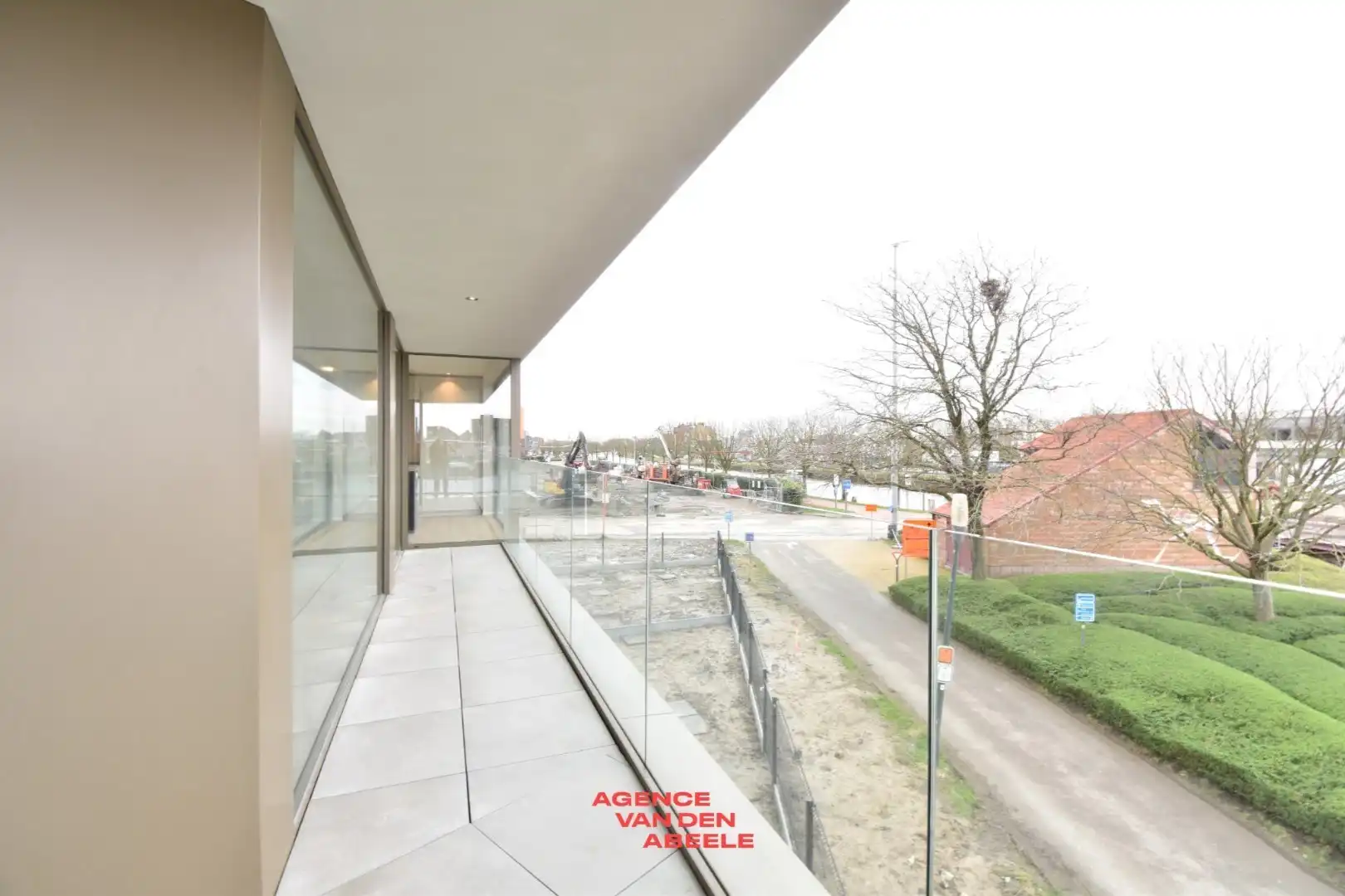 Lichtrijk nieuwbouwappartement met 2 slaapkamers en terras foto 8