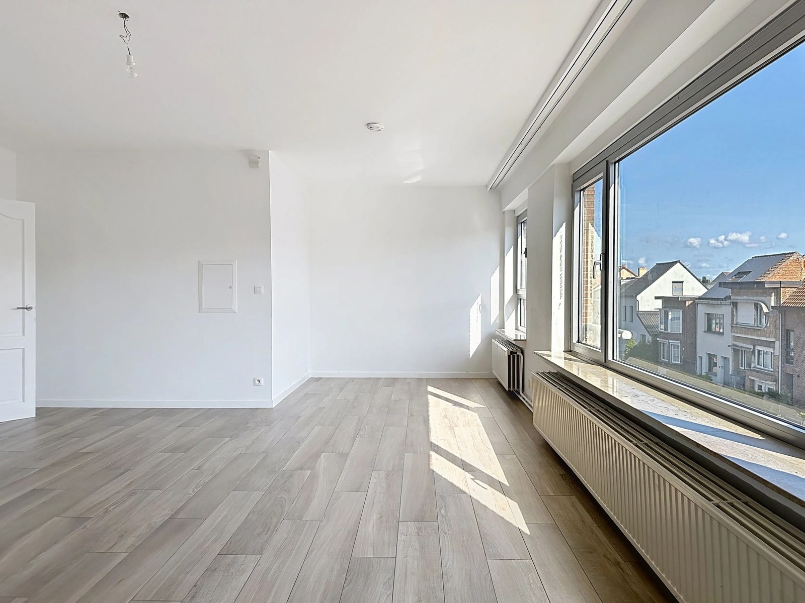 Opbrengstappartement met 3 slaapkamers in hartje Aartselaar – Reeds verhuurd aan € 1.175/maand foto 5