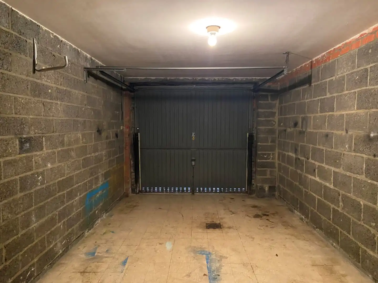 APPARTEMENT MET 2 SLAAPKAMERS EN GARAGE !!! foto 9