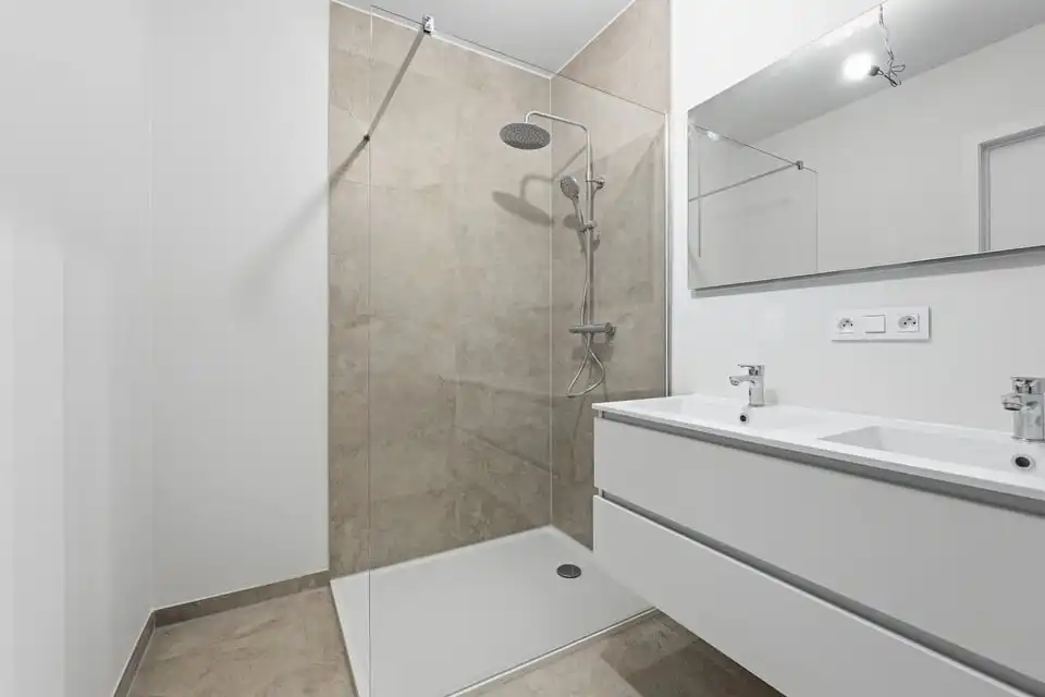 NIEUWBOUWAPPARTEMENT MET 2 SLKS TE HUUR IN SINT-TRUIDEN foto 27