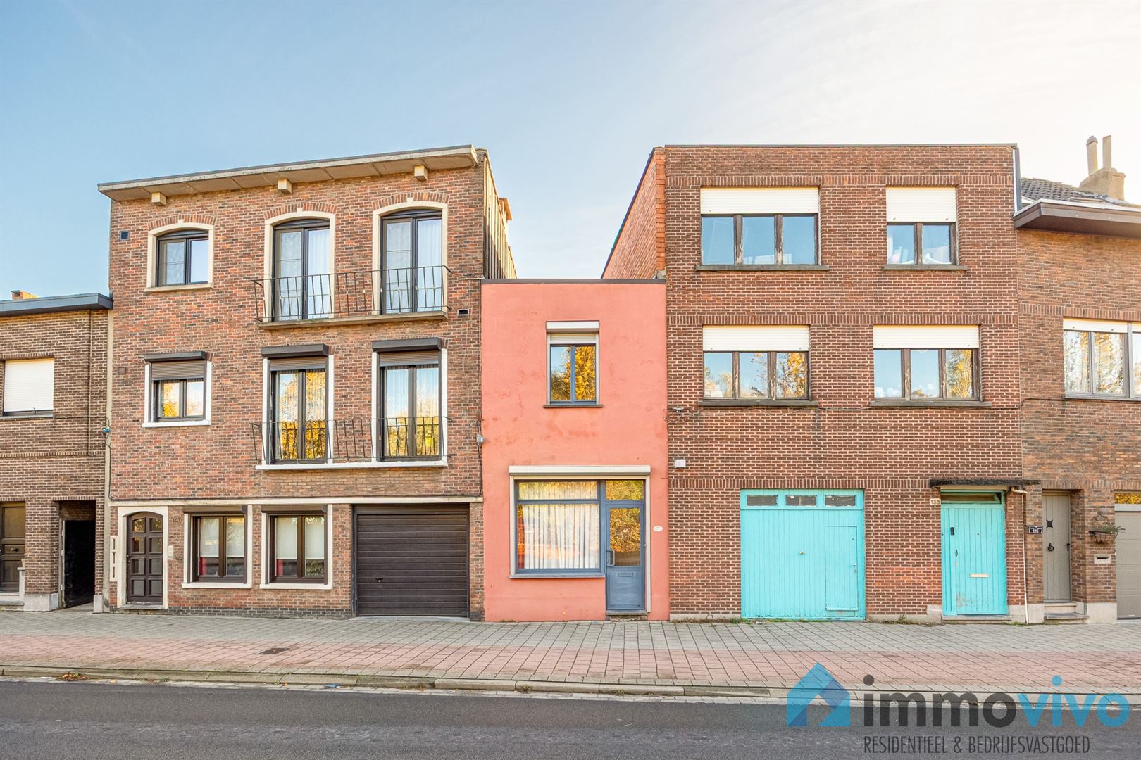 Hoofdfoto van de publicatie: Te renoveren woning met 2 slaapkamers en gezellige tuin.