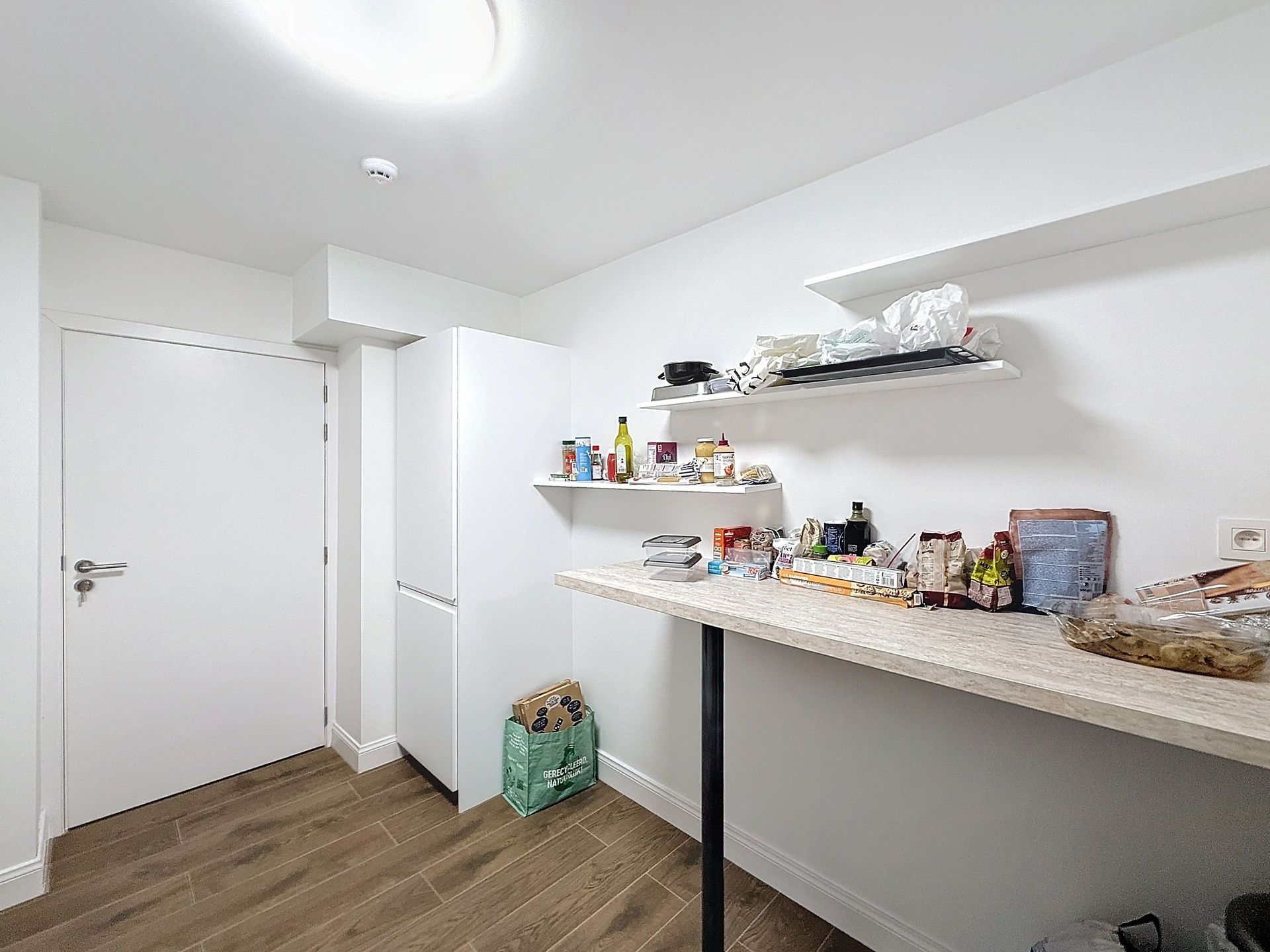 FLAGEY, KAMER IN EEN CO-LIVING HUIS foto 5