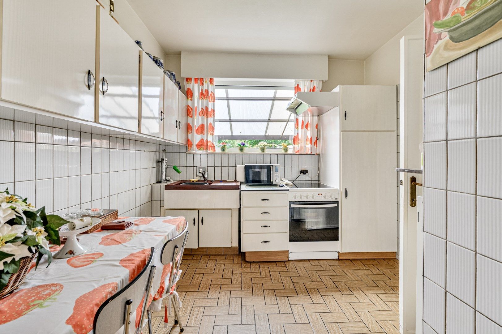 Te renoveren halfopen bebouwing op een gunstige locatie in Mariakerke foto 8