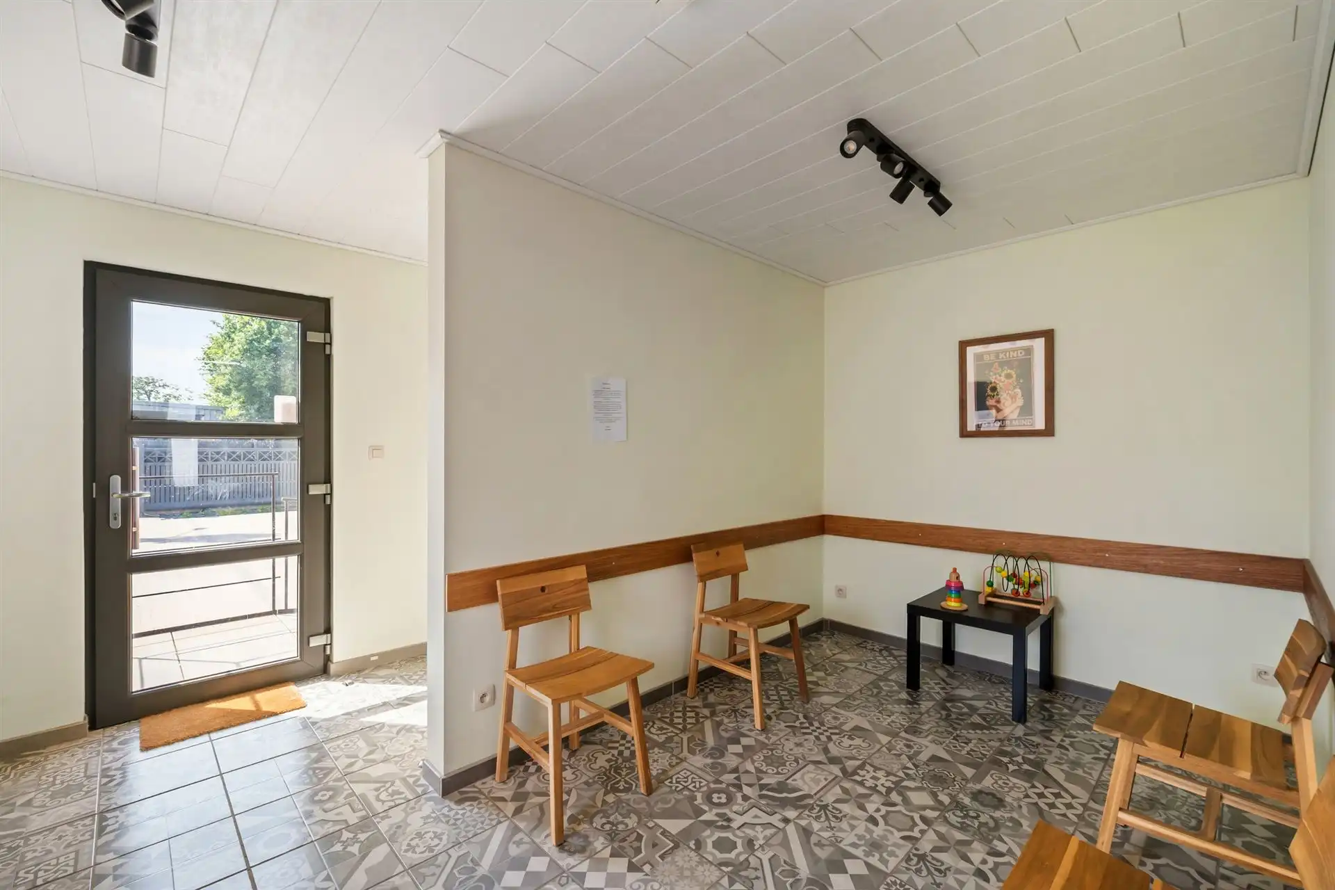 Karaktervolle gezinswoning met professionele ruimte! foto 25