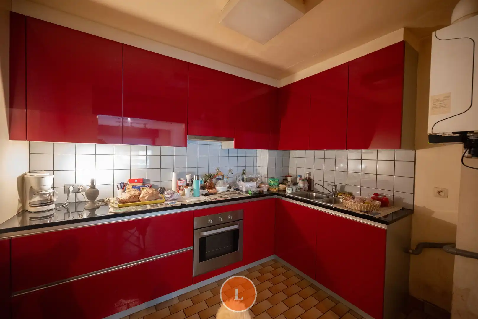 Opbrengsteigendom op het gelijkvloers 2 slaapkamer en garage in Roeselare. foto 4