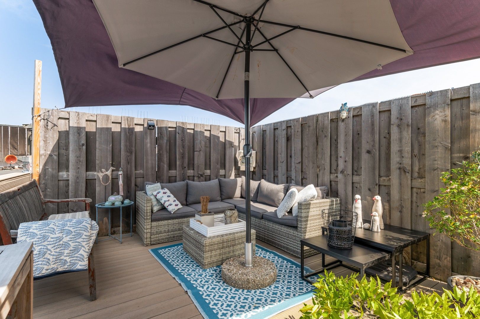 Charmante, lichte woning met heerlijk terras op toplocatie! foto 2