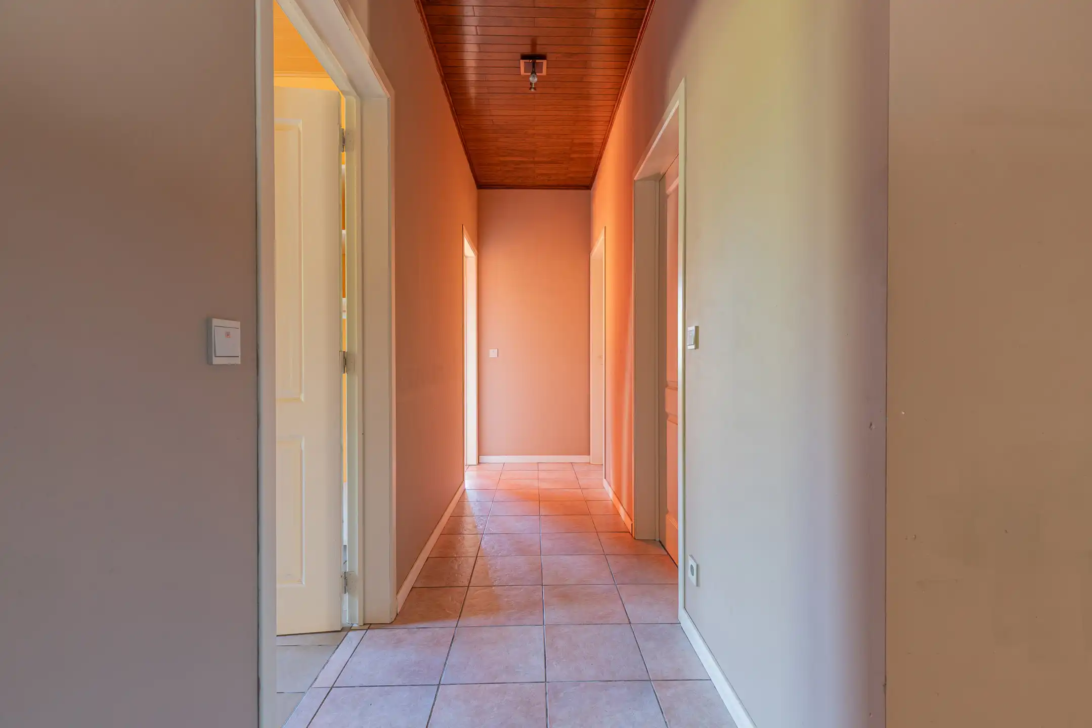 ERPE-MERE - Ruime villa met potentieel in rustige straat foto 9