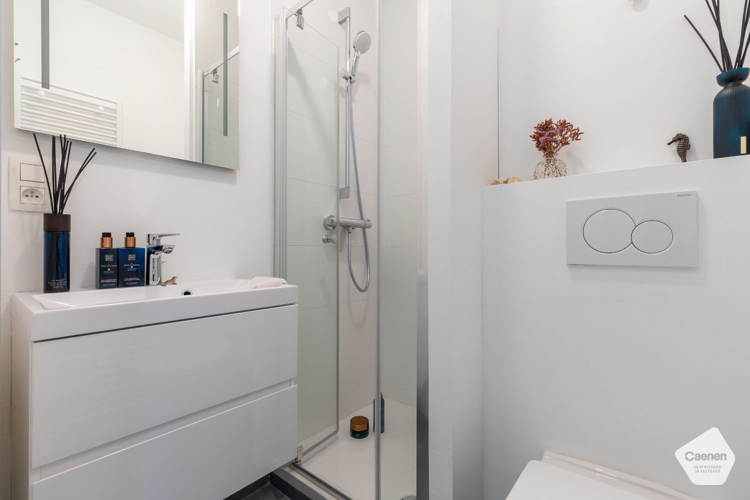 Zeer mooi gerenoveerd appartement met 1 slaapkamer foto 7