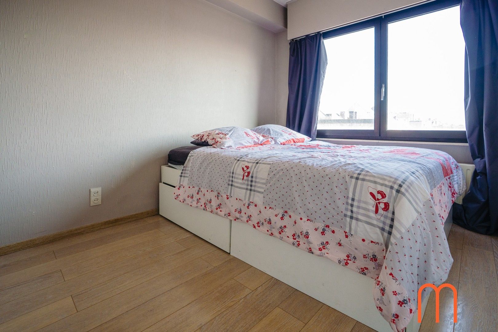 Op te frissen appartement gelegen aan het prachtige Prinses Clementinaplein in Oostende. foto 9