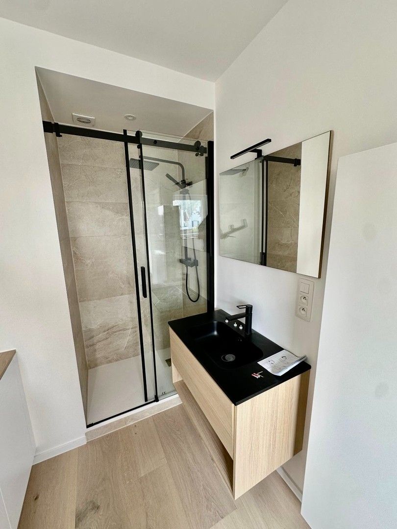 Appartement met twee slaapkamers, volledig gerenoveerd, op wandelafstand van het strand van Duinbergen. foto 16