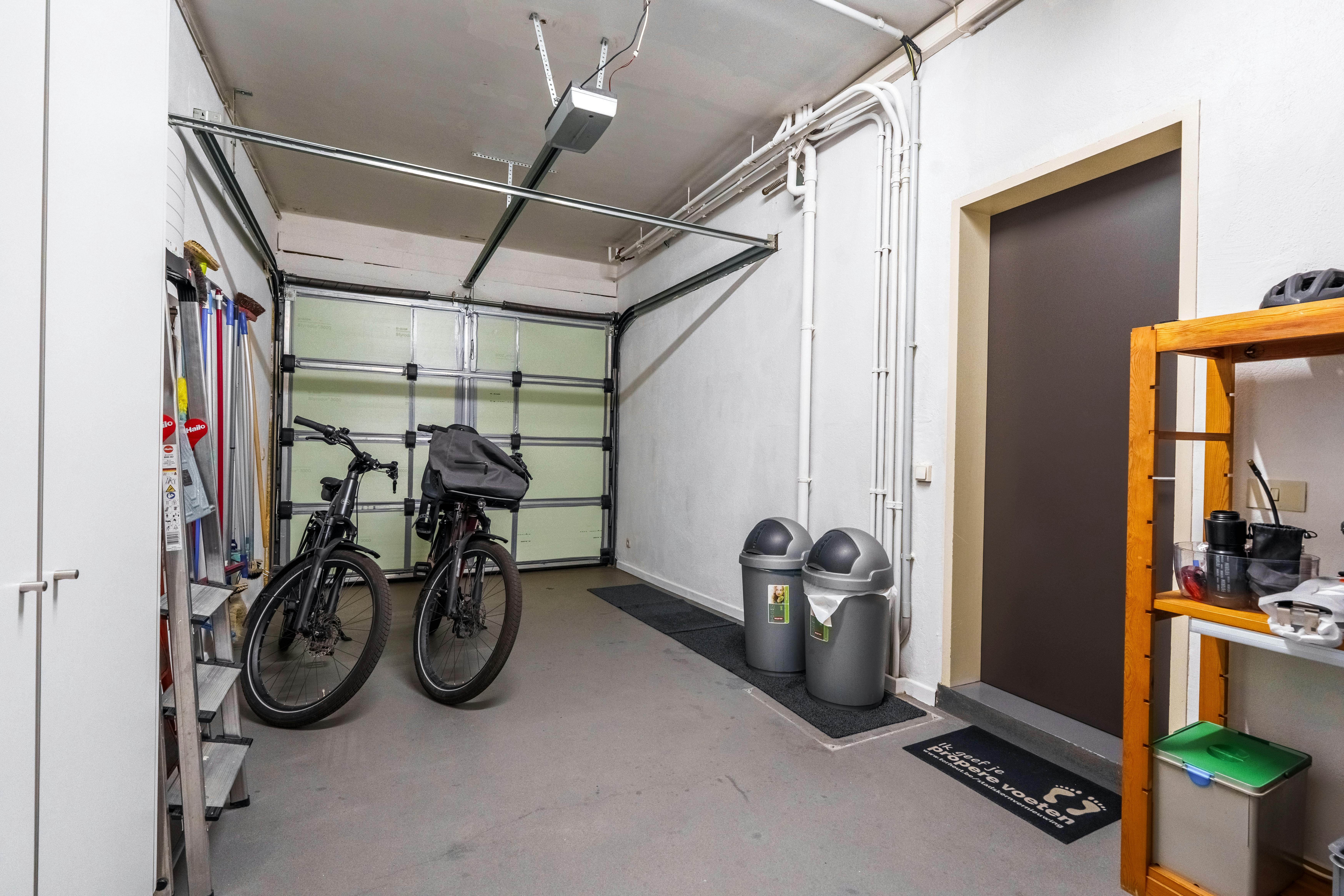 Uitzonderlijke stadswoning met praktijkruimte in Torhout foto 36