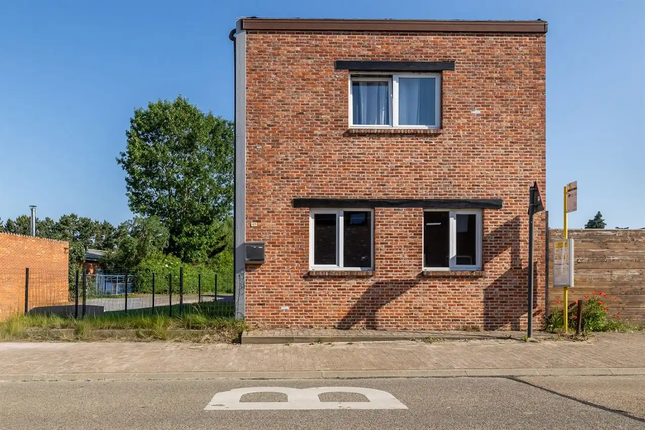 Verzorgde woning met 2 slpk., tuin en garage foto 29