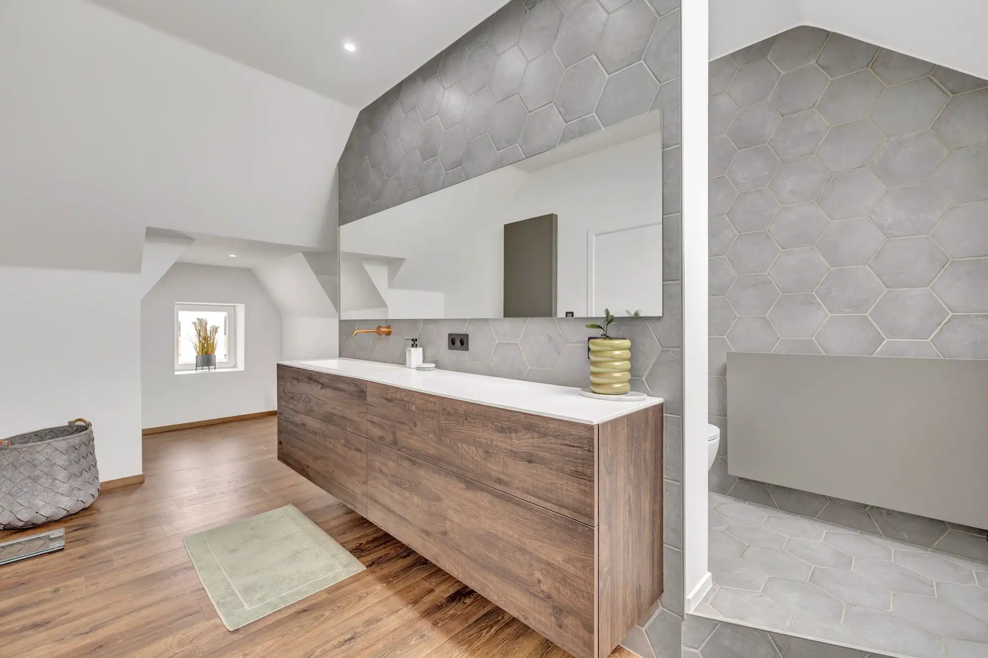 Energetische, instapklare woning op strategische ligging foto 26