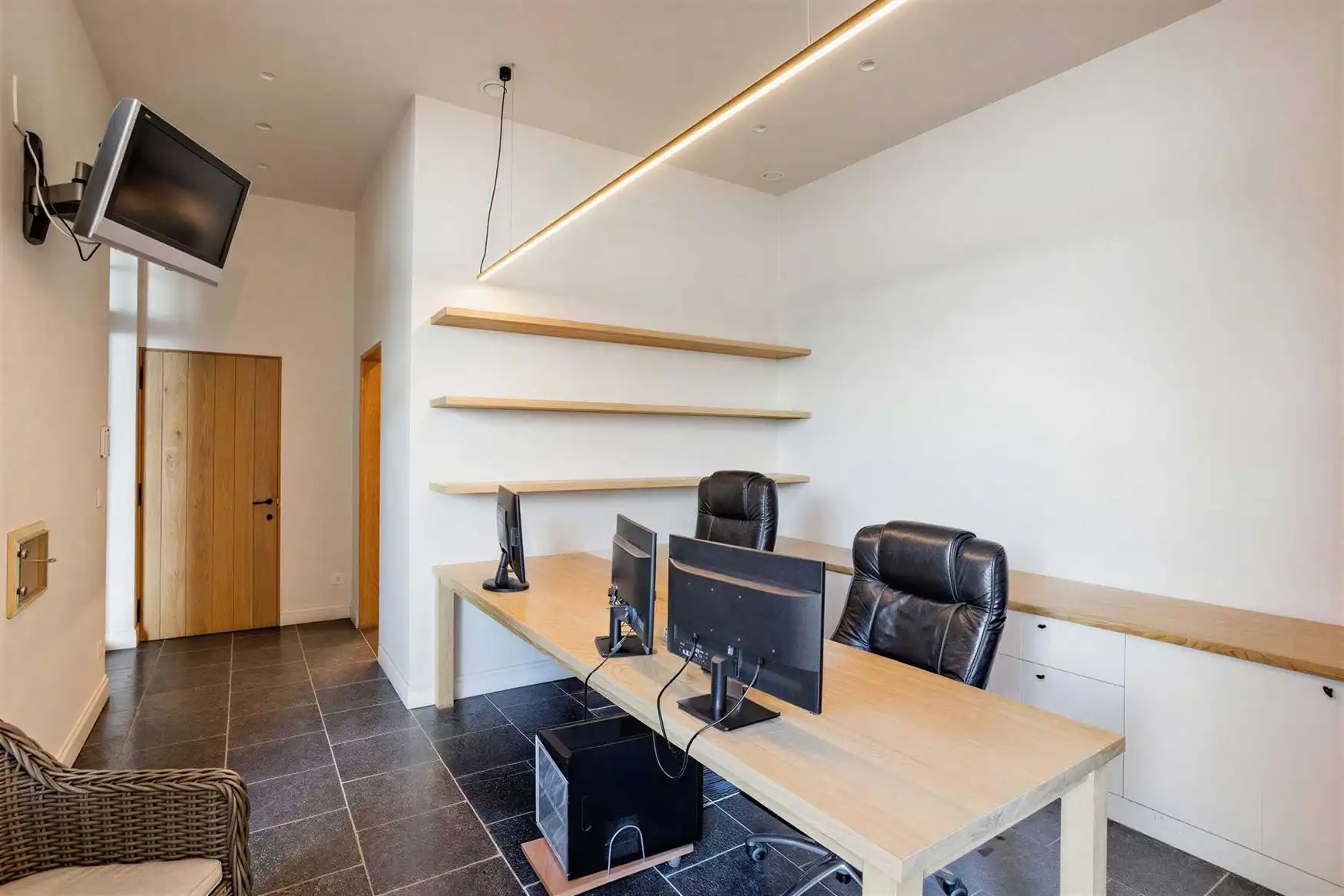 Woning met bureau en magazijn van 431 m² in Gentbrugge foto 4