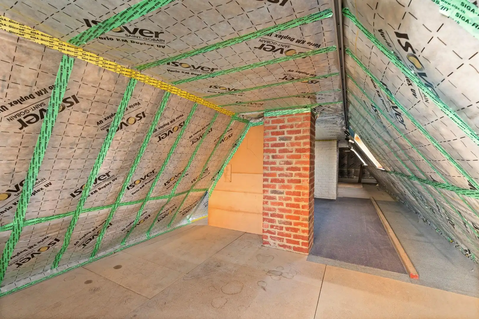 Vrijstaande woning in tweede lijn met 2 kamers op het gelijkvloers en voldoende stockageruimte en gesloten garage van 40m² foto 21