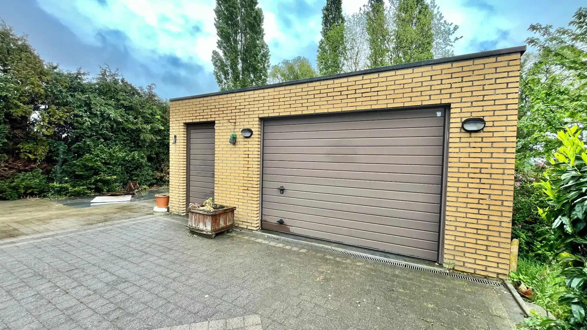 Grote woning op 675 m² met dubbele garage, landelijk zicht en zoveel meer. foto 8