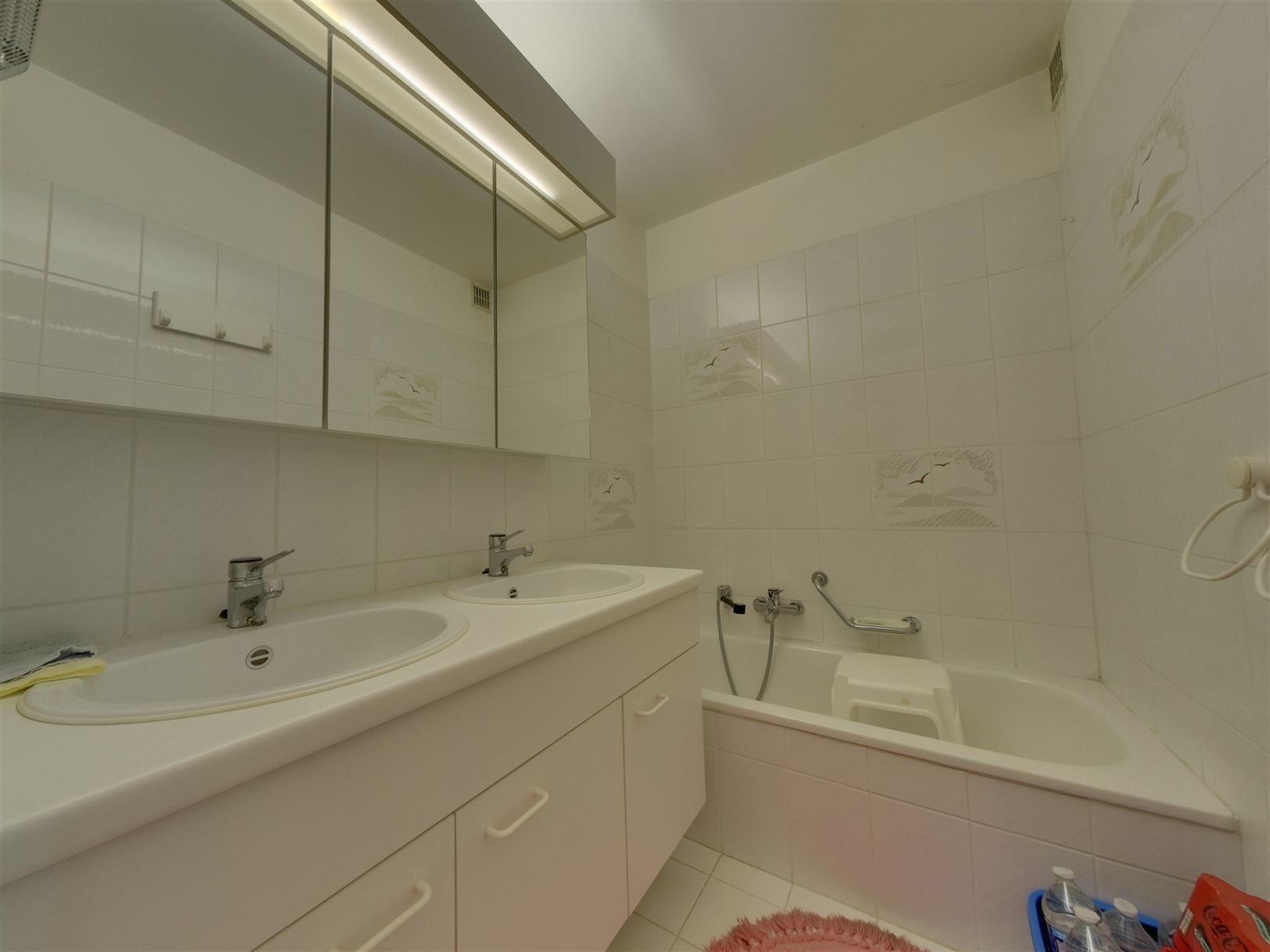 verzorgd appartement met lateraal zeezicht in residentie Falcon foto 5